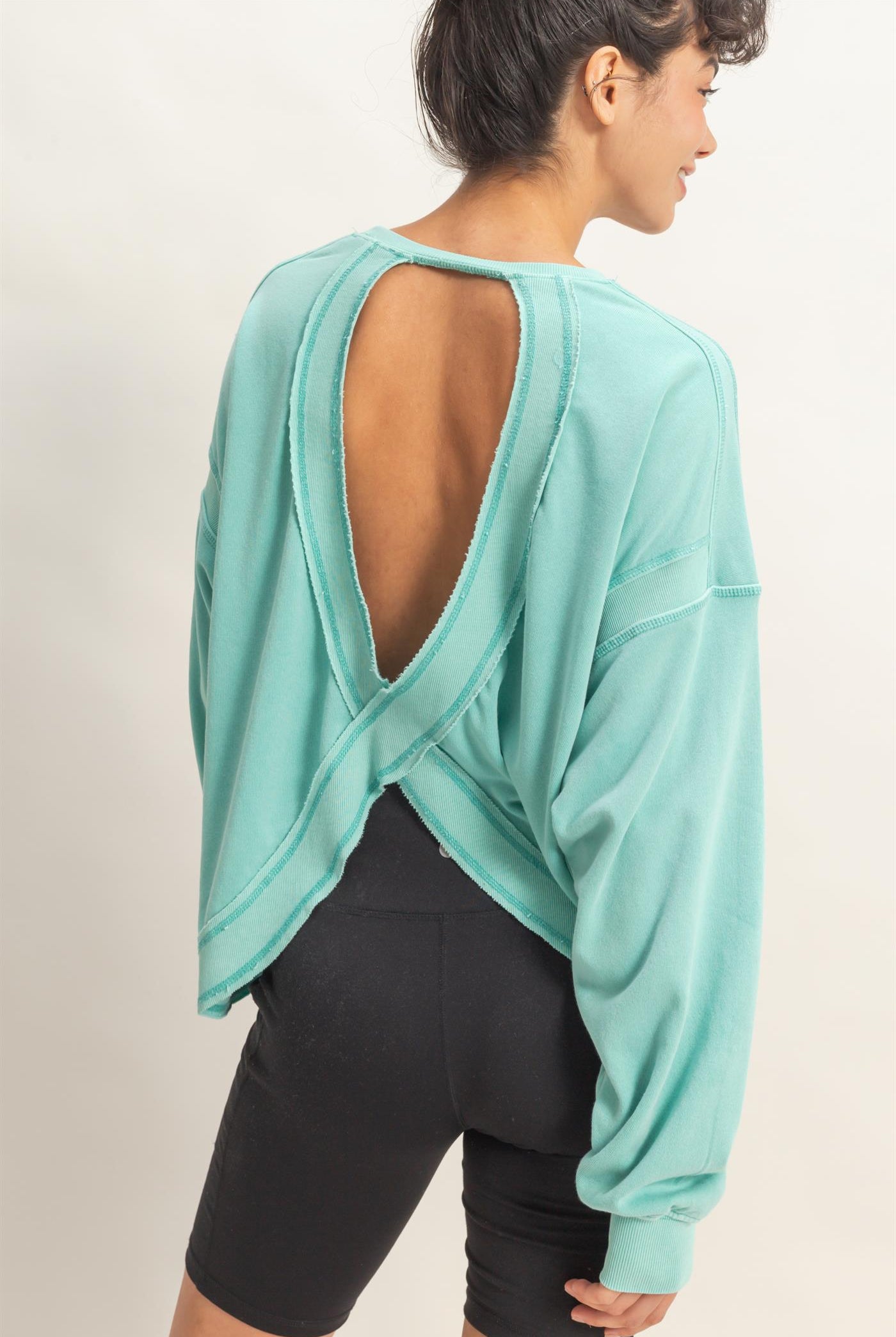 Wholesale Oversized Cross Detail Open Back Sweatshirt Clothing Tops DZ26E050 TURQUOISE DOUBLE ZERO