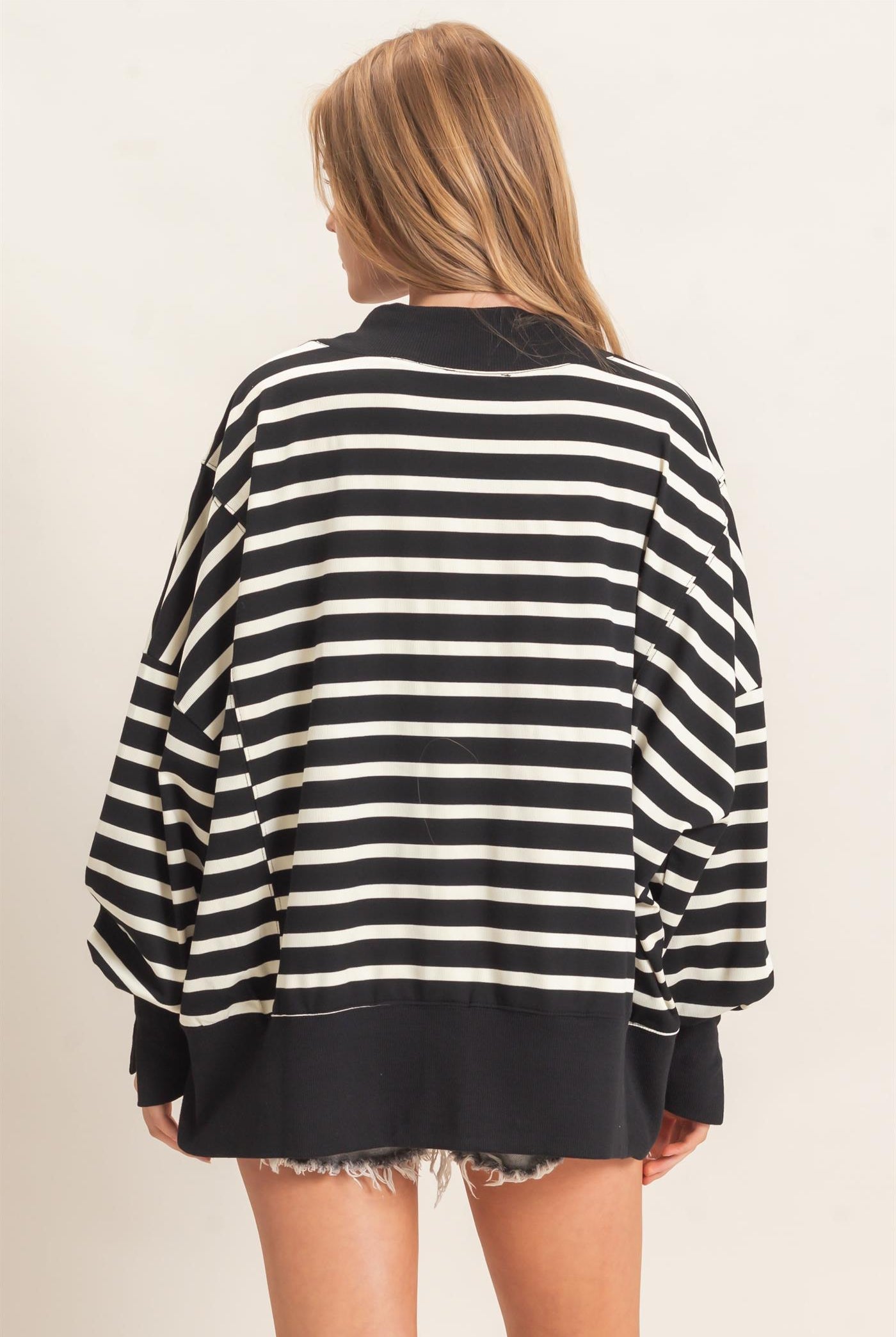 Wholesale Striped Mock Neck Sweatshirt Sweatshirts HF27A178-D BLACK/CREAM HYFVE