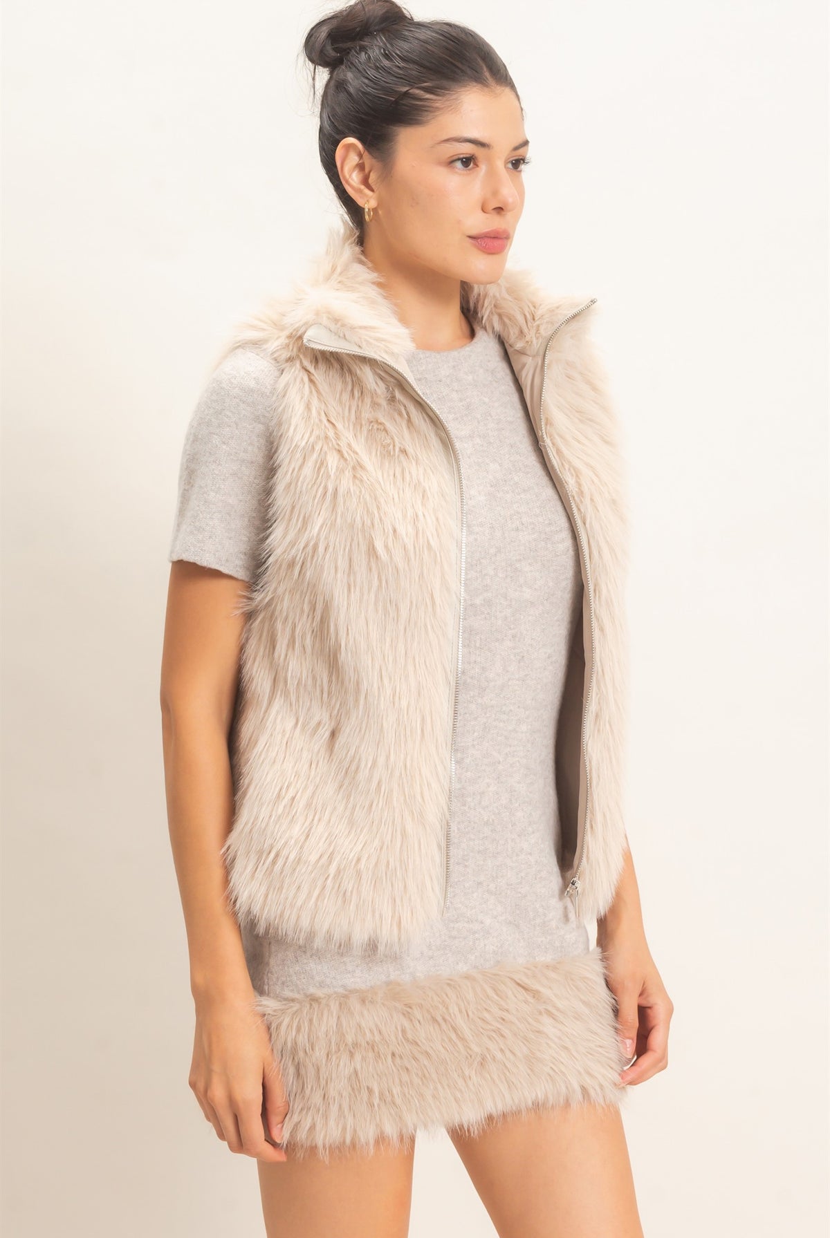 Wholesale Faux Fur Zip-Up Outerwear Vest Vests HF26E532 TAUPE HYFVE