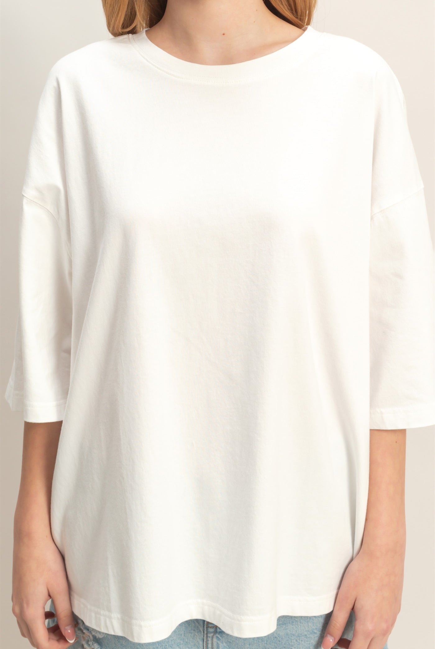 Wholesale Washed Oversized Crew Neck Top Shirts HF26A725 WHITE HYFVE