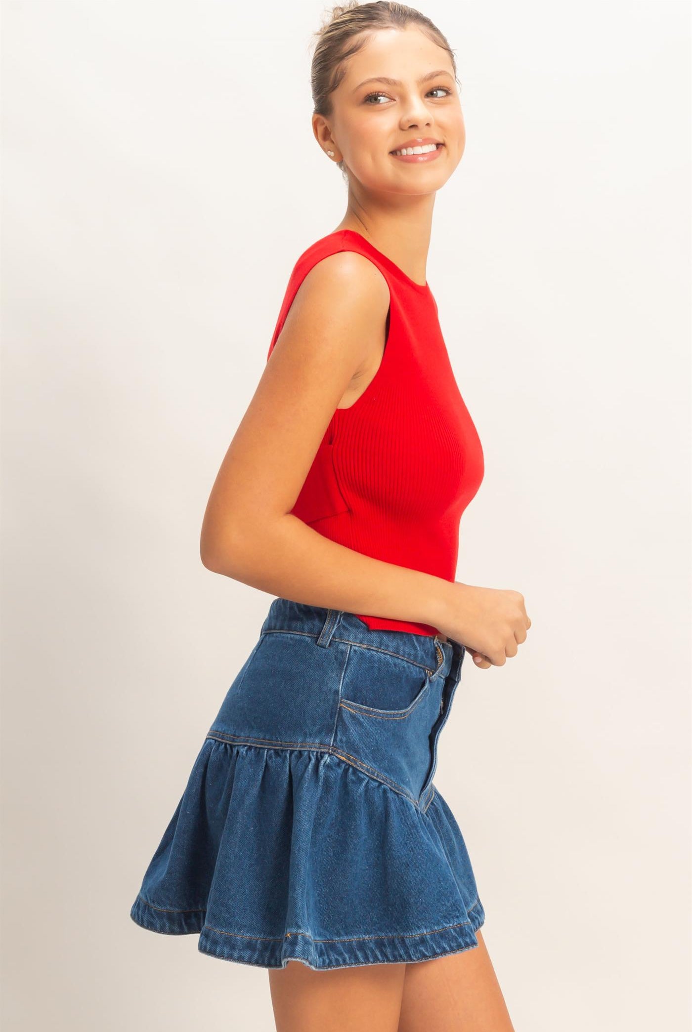 Wholesale Ribbed Crew Neck Sleeveless Open Back Top Clothing Tops DZ26C692 RED DOUBLE ZERO