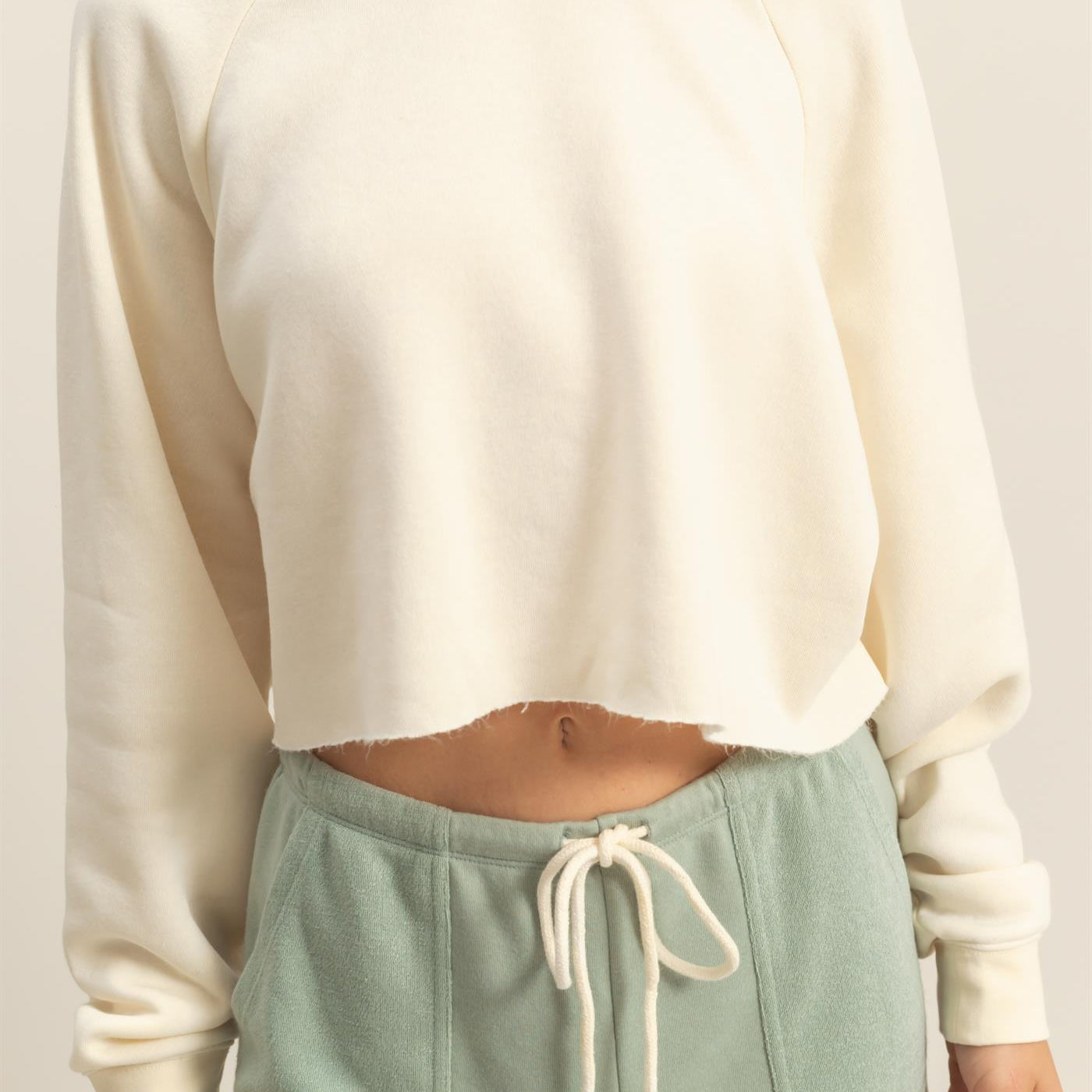 Wholesale Laid Back Crop Sweatshirt Sweatshirts DZ25C445 WHIP CREAM DOUBLE ZERO