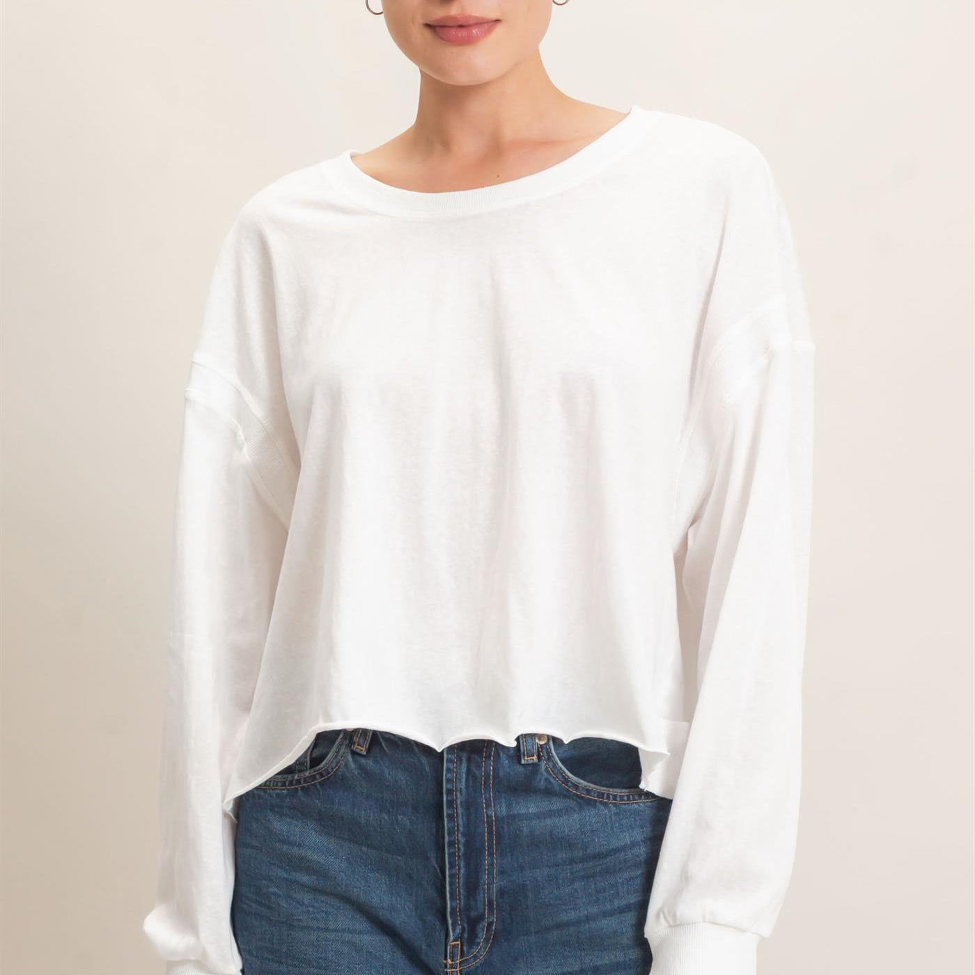 Wholesale Crew Neck Top Clothing Tops HF26C808 WHITE HYFVE