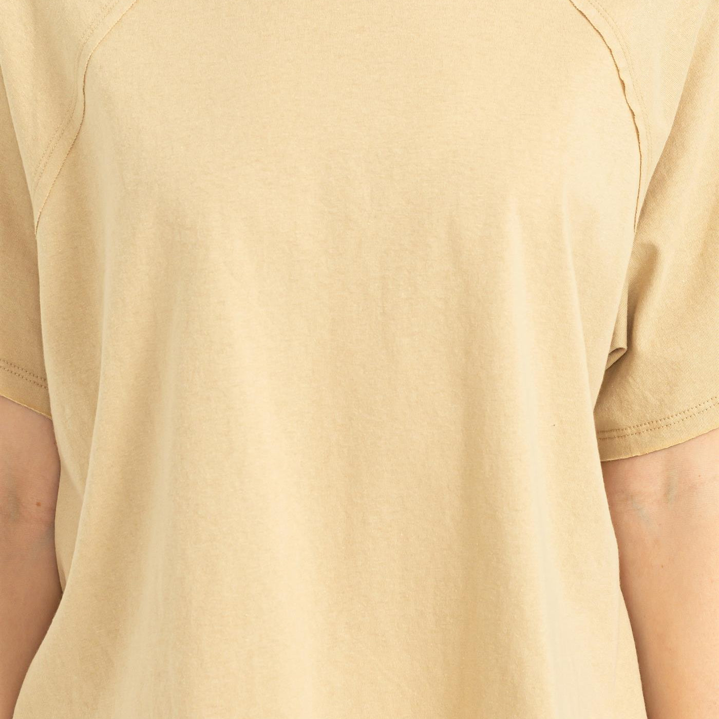Wholesale Round Neck Curved Hem Short Sleeve T Shirt Clothing Tops DZ23C325 CAFFE LATTE HYFVE