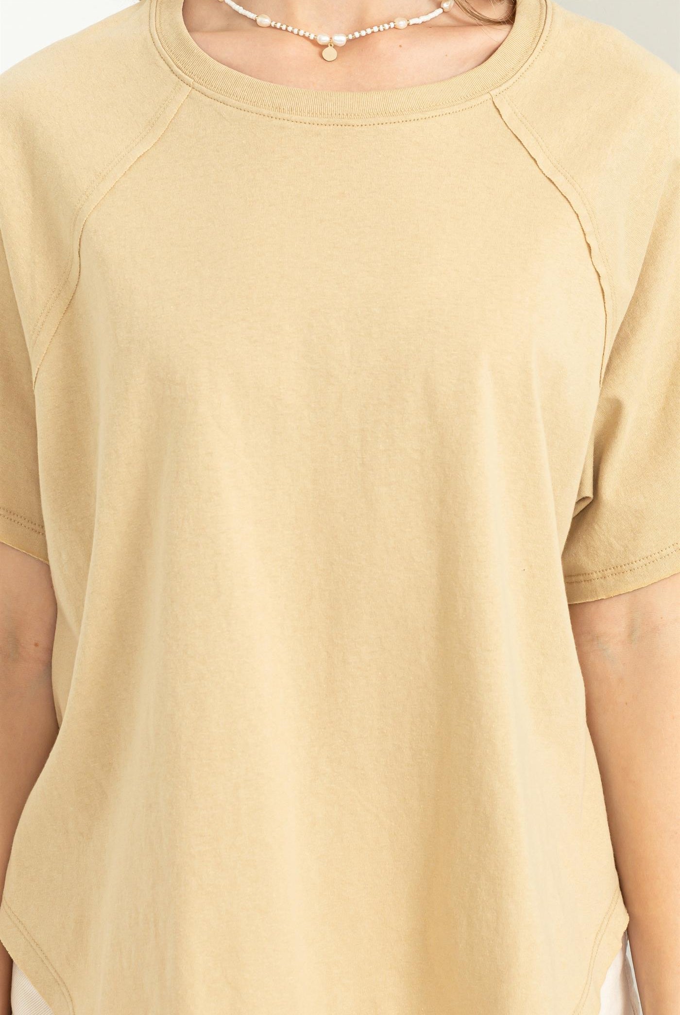 Wholesale Round Neck Curved Hem Short Sleeve T Shirt Clothing Tops DZ23C325 CAFFE LATTE HYFVE