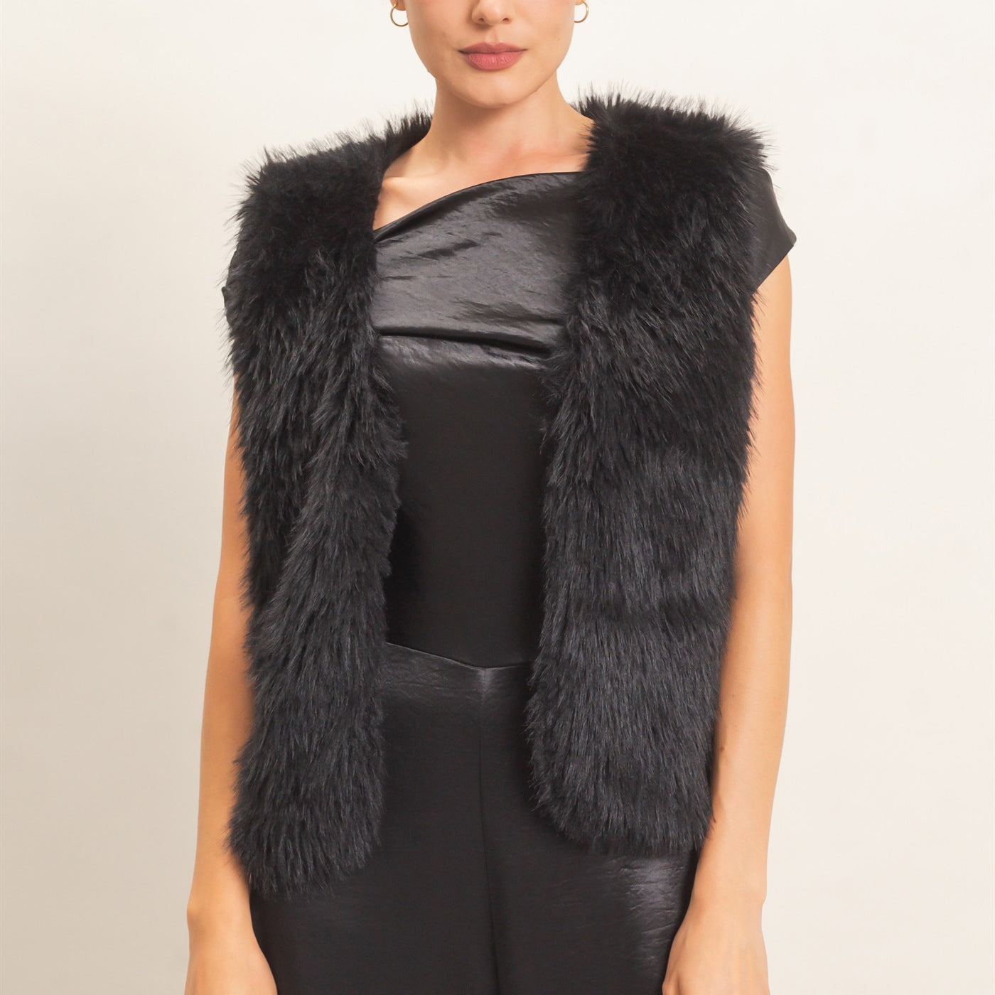 Wholesale Open-Front Faux Fur Vest Vests HF26F164 BLACK HYFVE