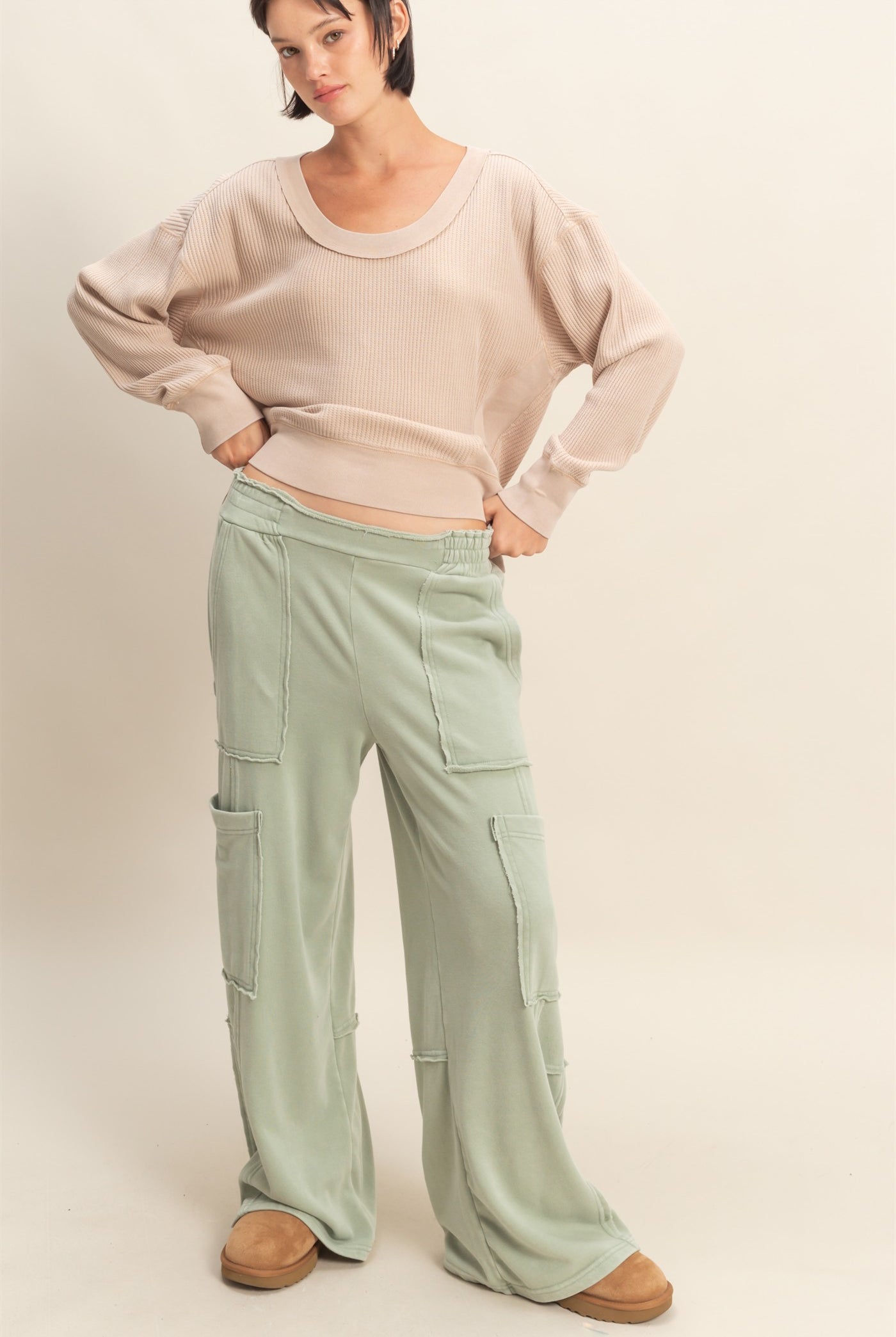 Wholesale Mineral Wash Oversized Utility Sweatpants Sweatpants DZ25C903 SAGE GREEN DOUBLE ZERO