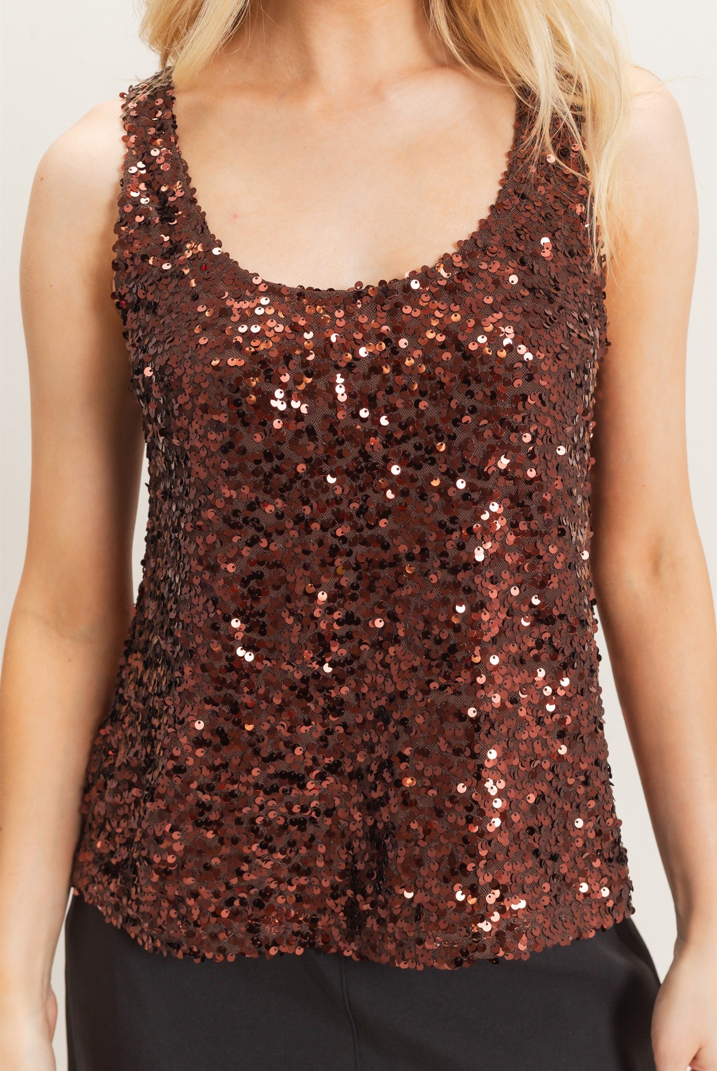 Wholesale Sequin Scoop Neck Tank Tank Tops HF26E097 BROWN HYFVE
