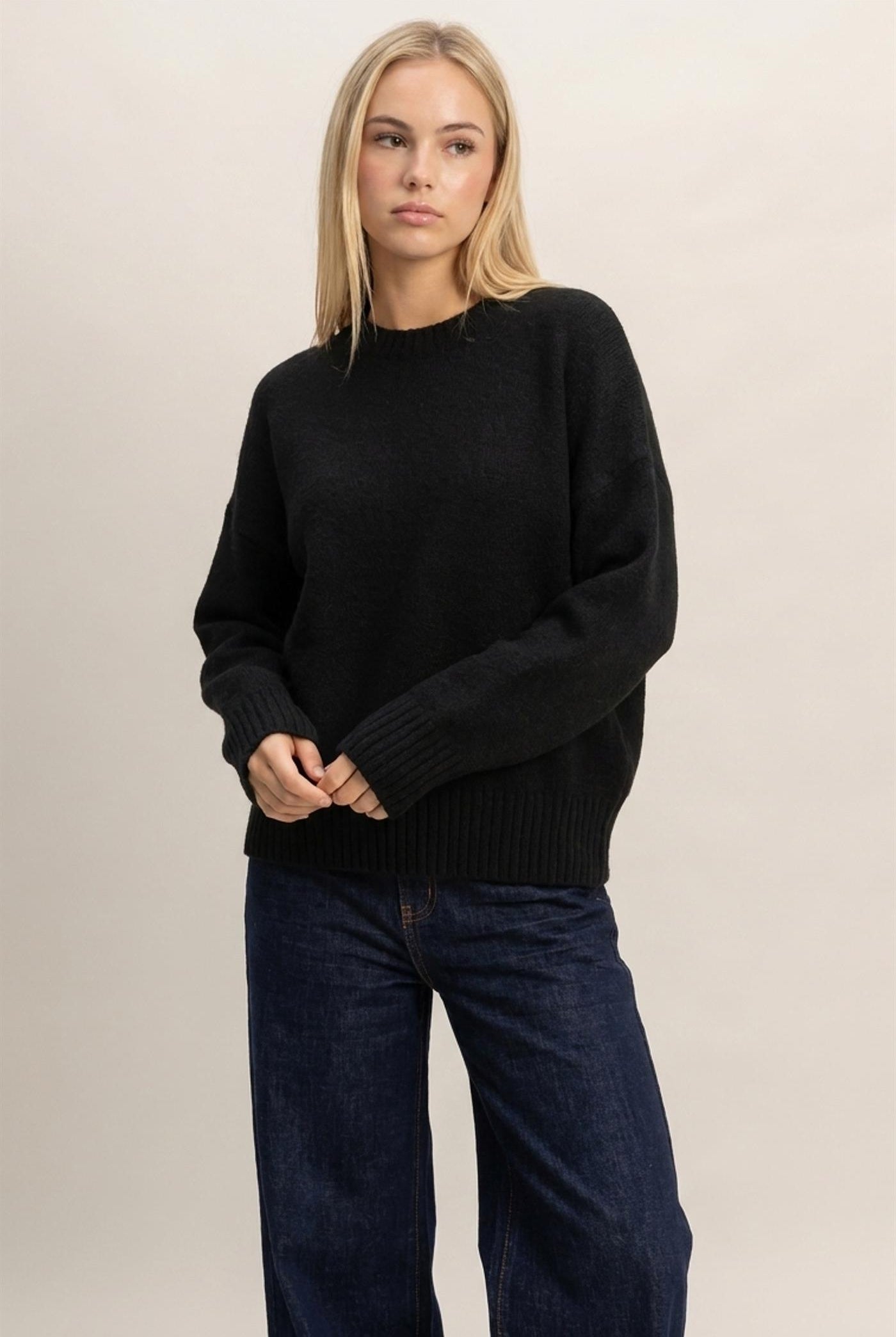 Wholesale Ribbed Crew Neck Sweater Sweaters HF26F179-D BLACK HYFVE