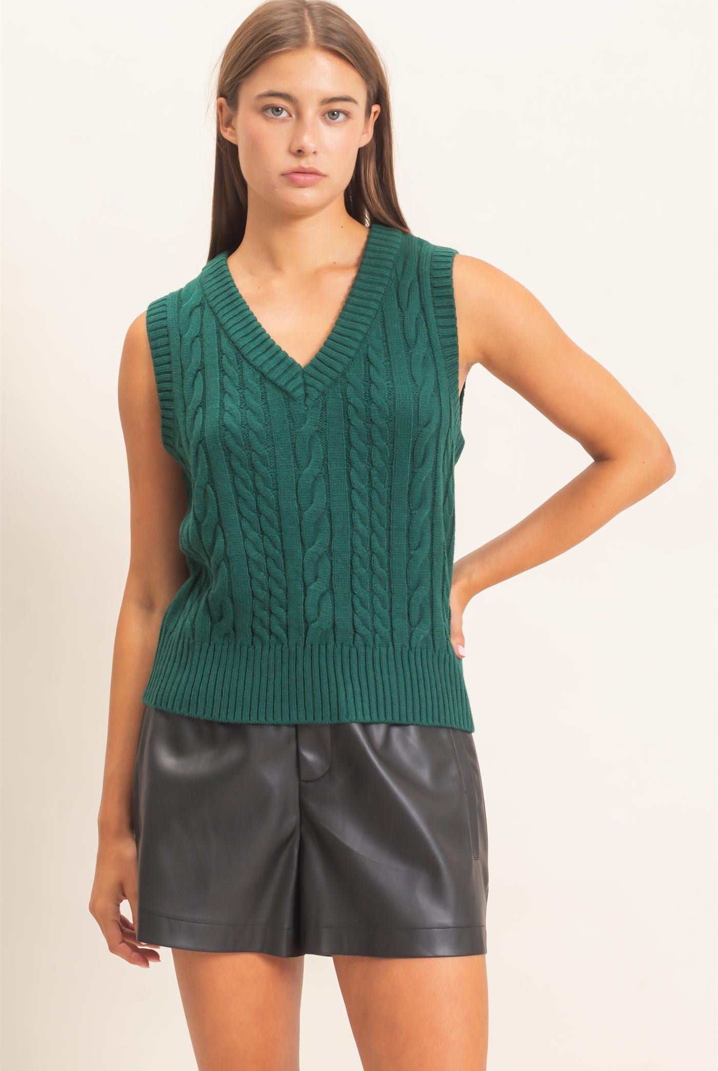 Wholesale Cable Knit V-Neck Sweater Vest Sweaters DZ26E548 DARK GREEN DOUBLE ZERO