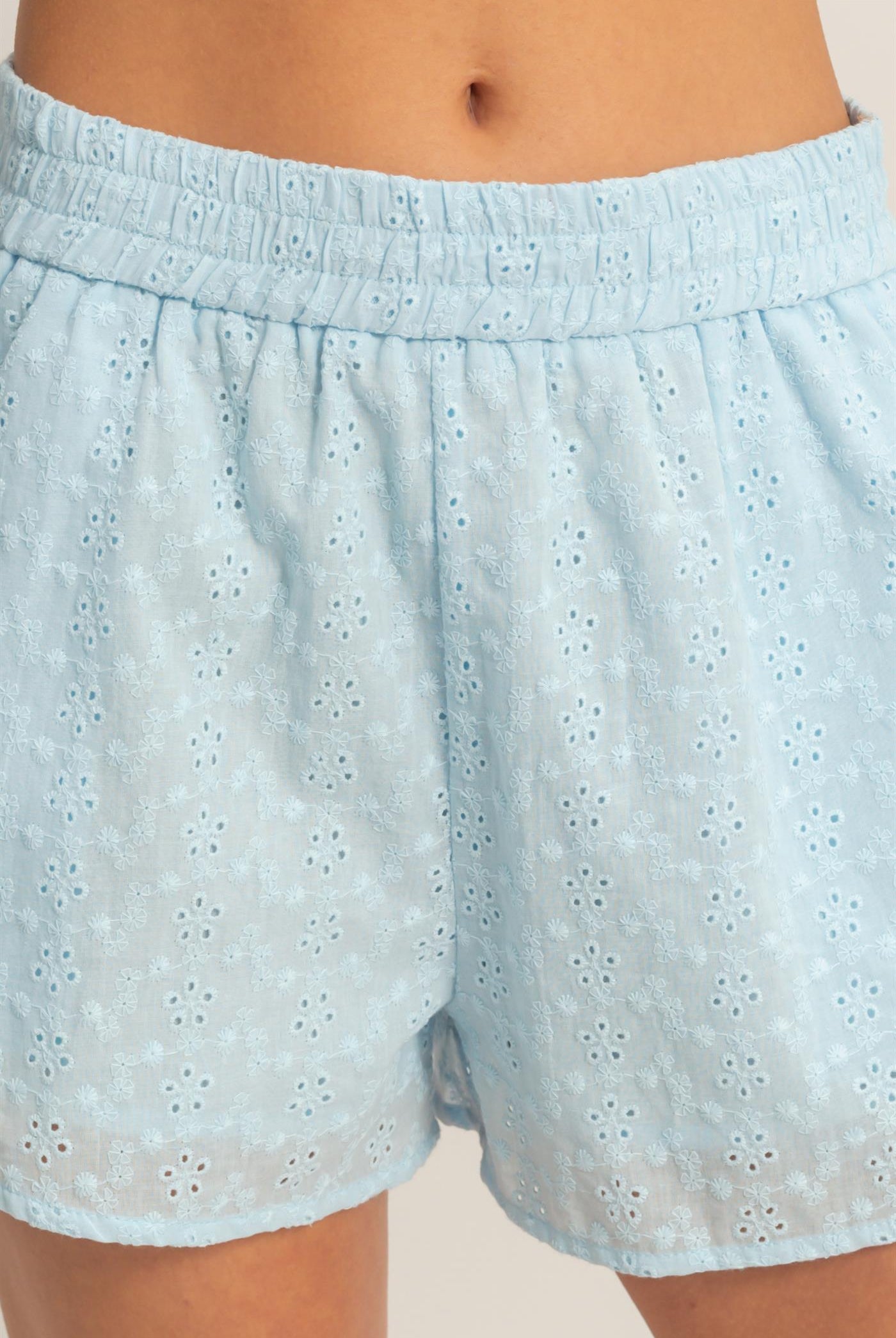 Wholesale Eyelet Elastic Shorts With Pockets Shorts DZ26A782 ICE BLUE DOUBLE ZERO