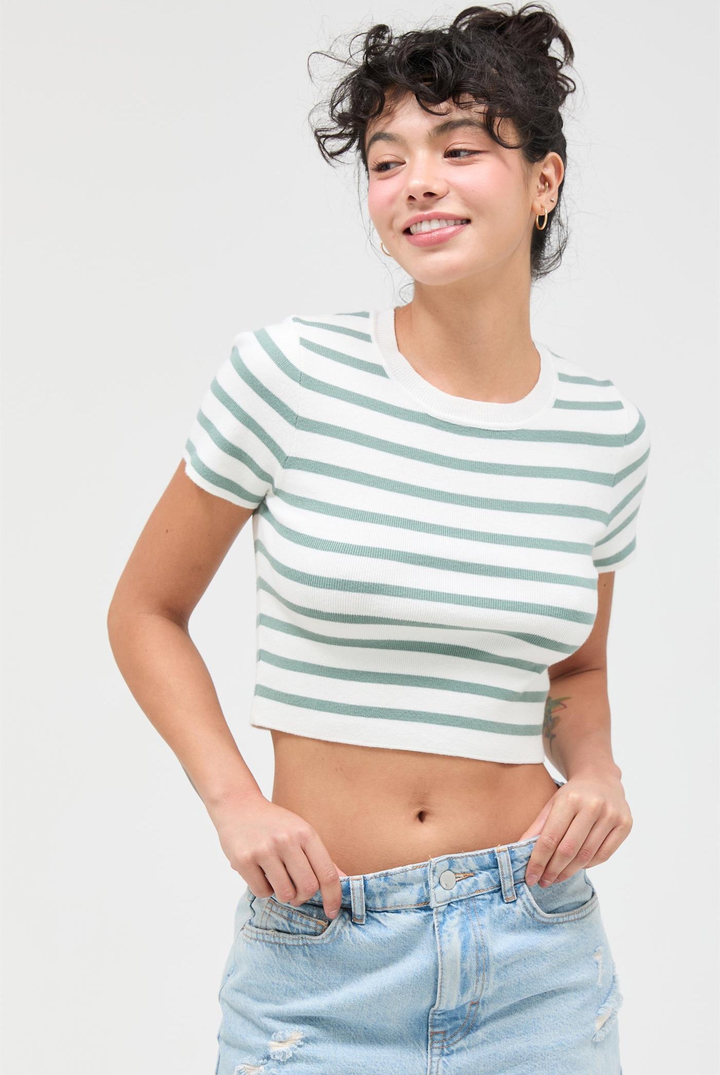Wholesale Striped And Knit Crew Neck Crop Top Clothing Tops DZ26A139 SAGE GREEN DOUBLE ZERO