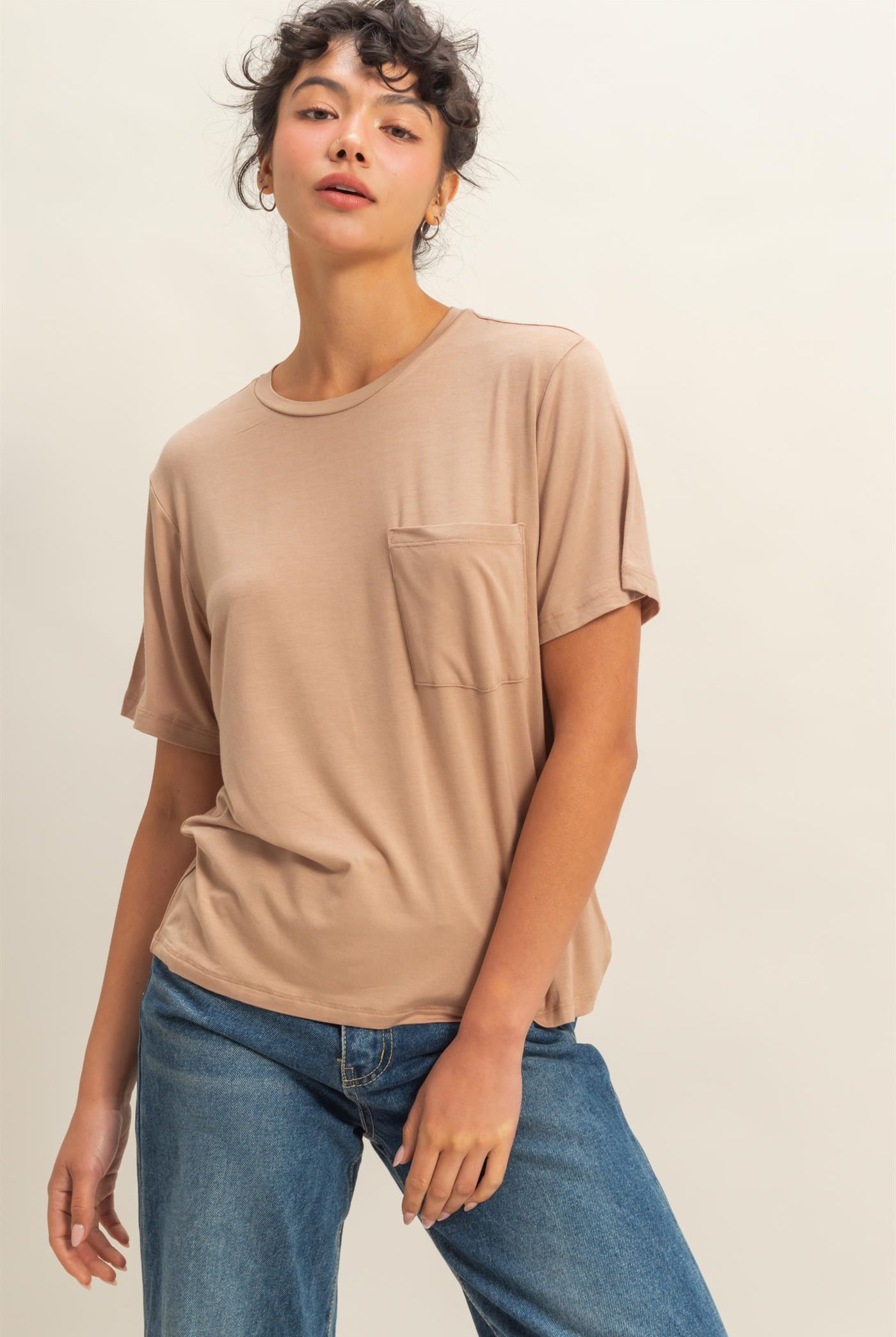 Wholesale Classic Crew Neck Short Sleeve Pocket Top T-Shirts DZ25C922 DARK TAUPE DOUBLE ZERO