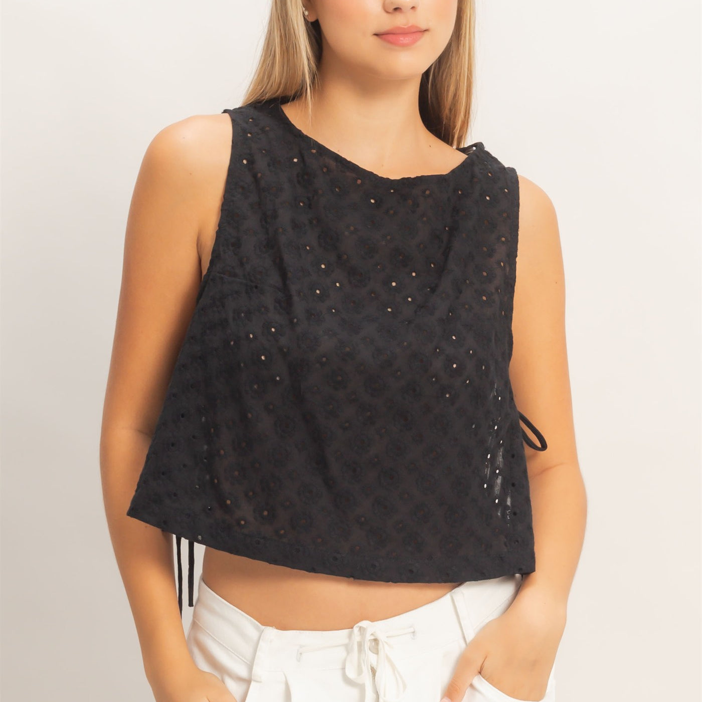 Wholesale Sleeveless Textured Top With Side Straps Clothing Tops HF26A242 BLACK HYFVE