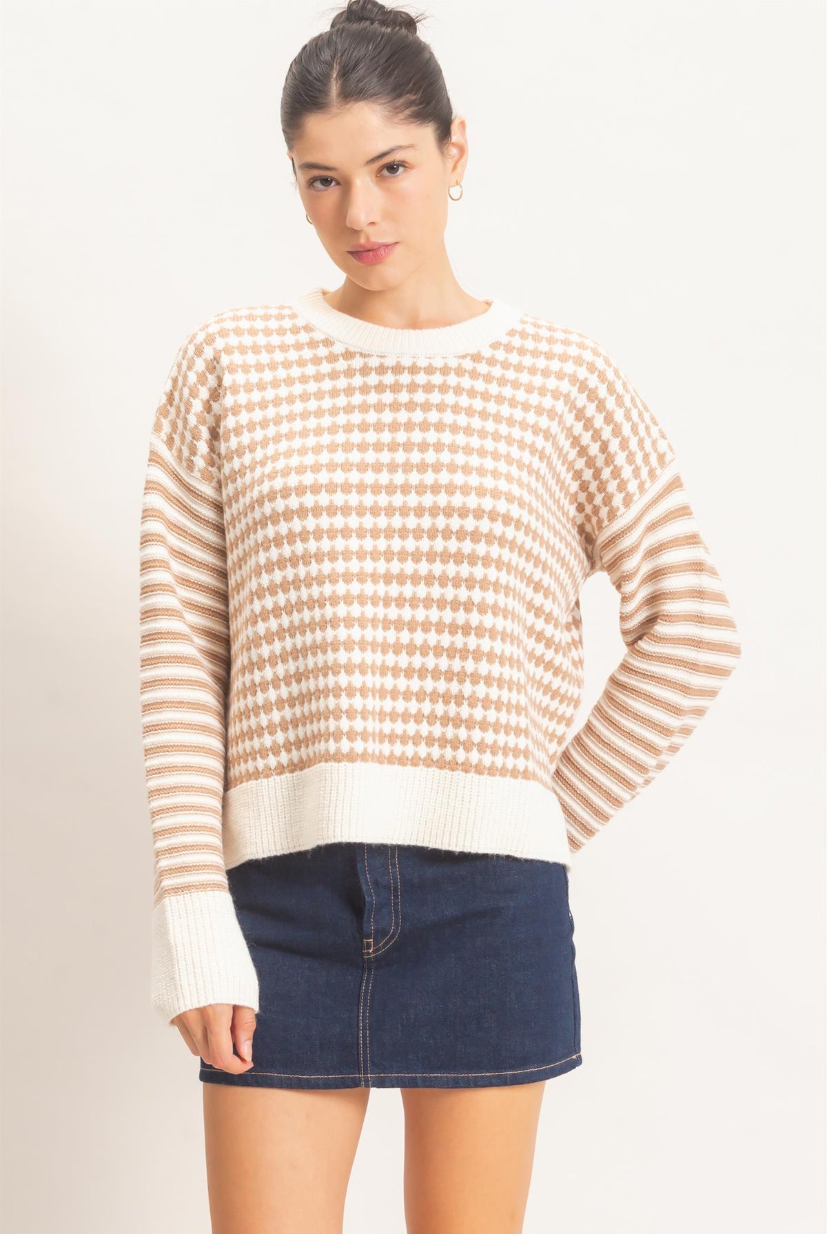 Wholesale Mixed Pattern Long Sleeve Sweater Sweaters HF26E821 TAUPE HYFVE