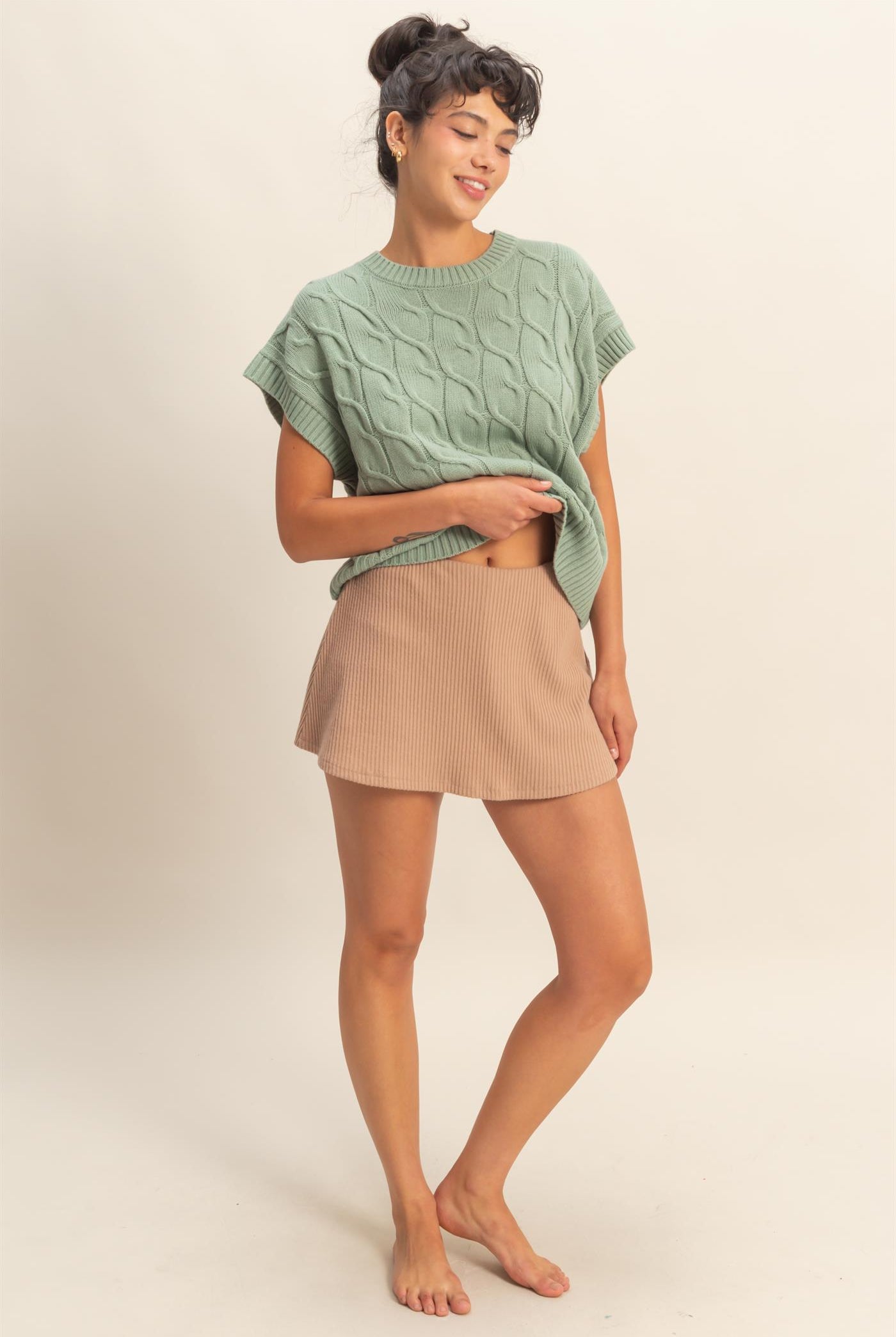 Wholesale Sleeveless Oversized Cable Knit Sweater Vest Vests DZ25C905 SAGE GREEN DOUBLE ZERO