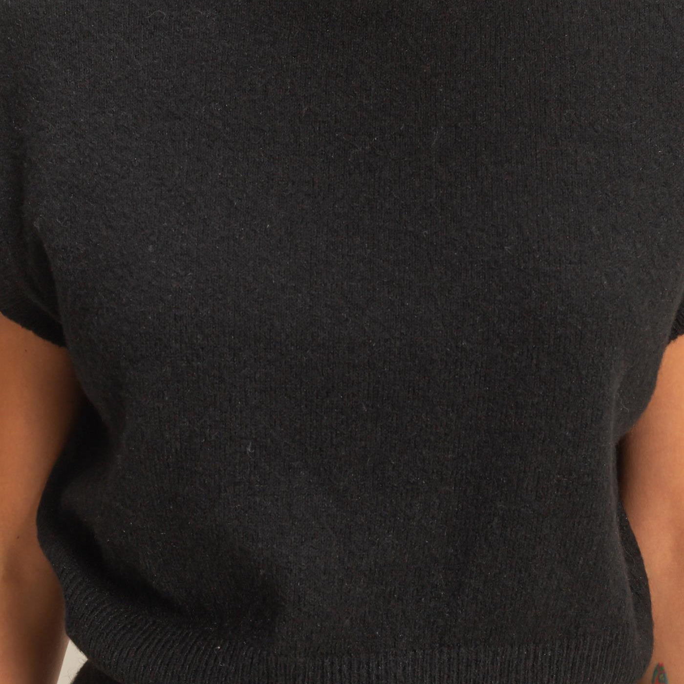 Wholesale Turtleneck Crop Top And Pleated Skirt Set Clothing DZ26C981-SET BLACK DOUBLE ZERO