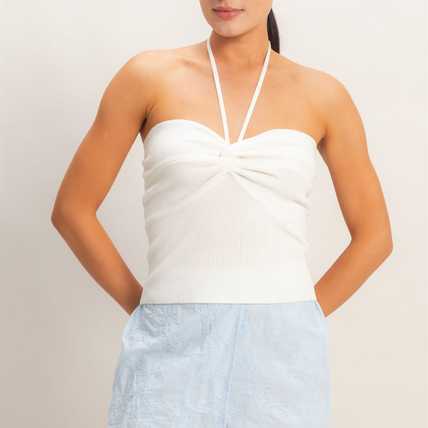 Wholesale Ribbed Halter Top With Twist Clothing Tops HF26A299 OFF WHITE HYFVE