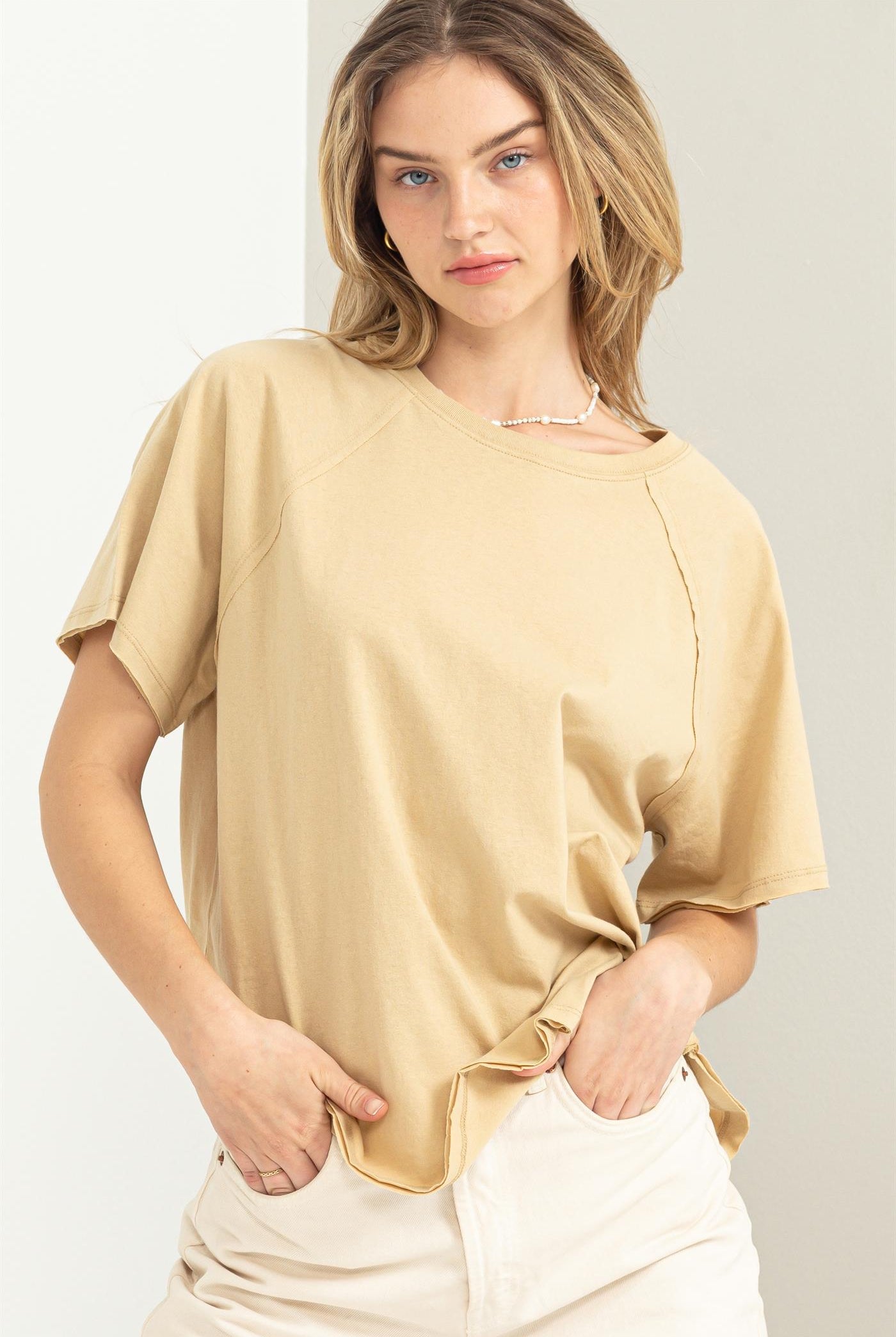 Wholesale Round Neck Curved Hem Short Sleeve T Shirt Clothing Tops DZ23C325 CAFFE LATTE HYFVE