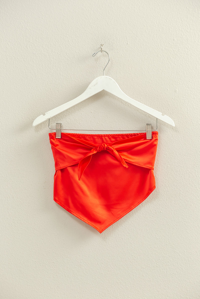 Wholesale Strapless Satin Handkerchief Top Crop Tops FS22C132 AQUA HYFVE