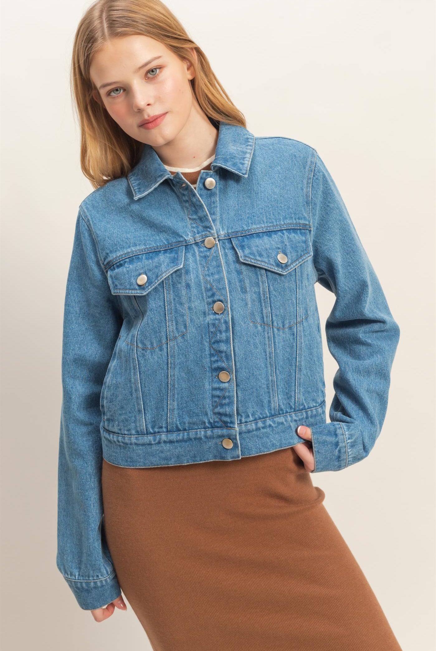 Wholesale Denim Button-Up Jacket Coats & Jackets HF26C725 LIGHT BLUE HYFVE