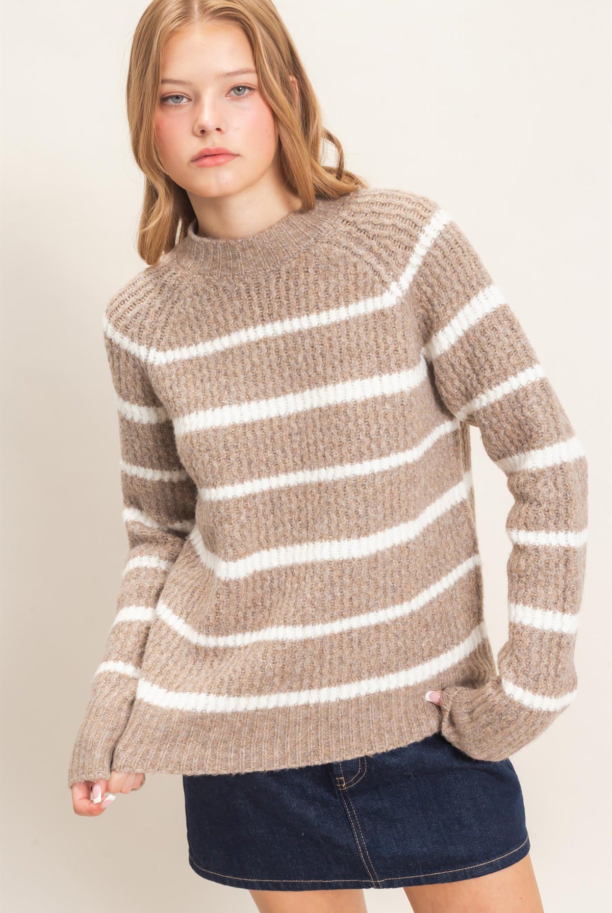 Wholesale Textured Striped Mock Neck Sweater Sweaters HF26E765 MOCHA HYFVE