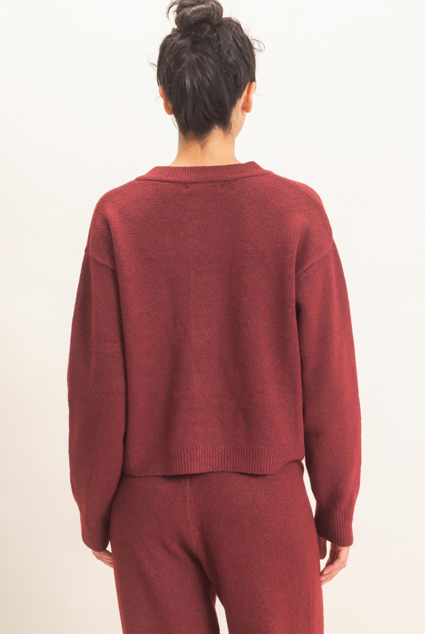 Wholesale Crew Neck Button Front Cardigan Cardigans DZ26E639 BURGUNDY DOUBLE ZERO