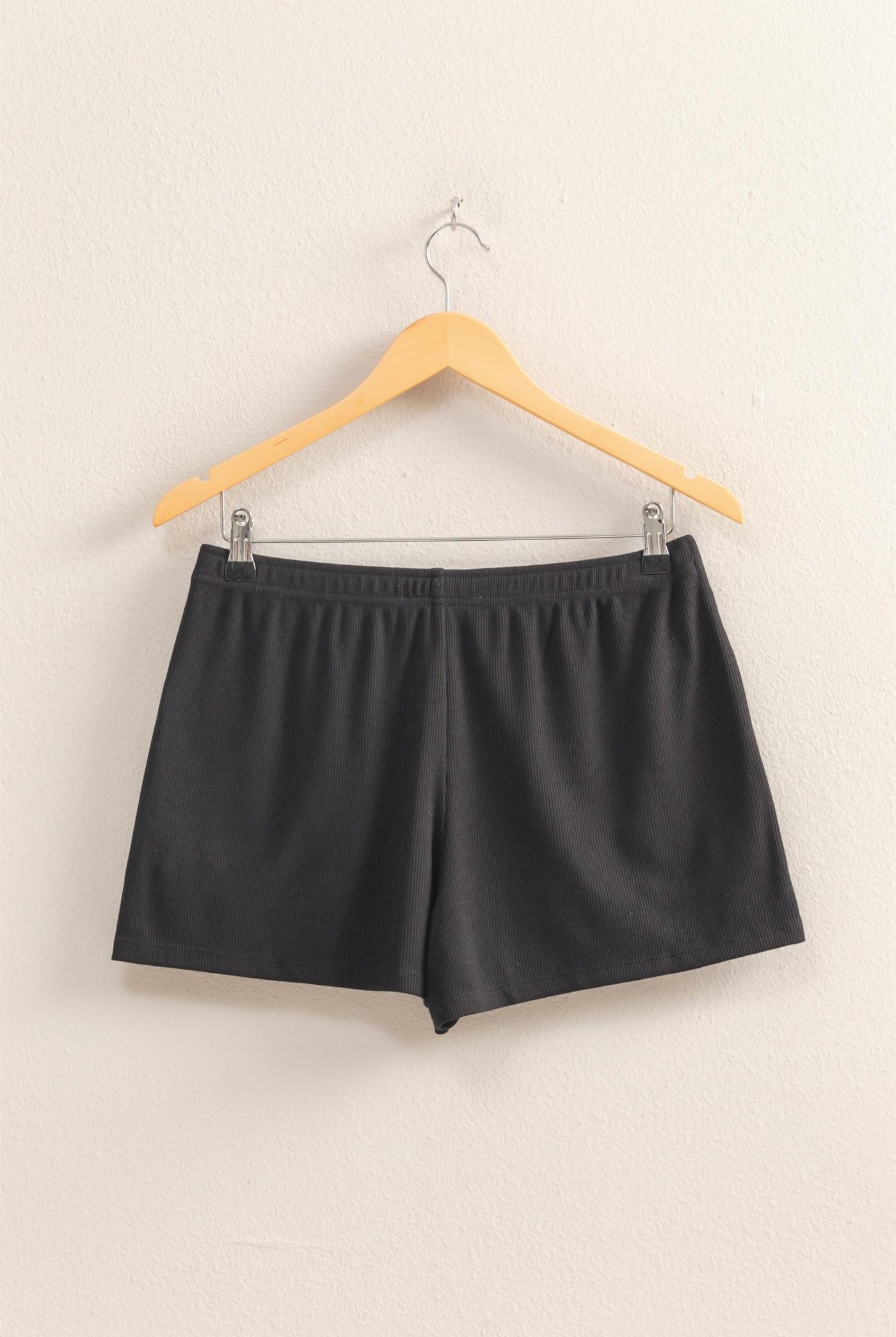 Wholesale High Waist Button Detail Flowy Shorts Shorts DZ25A934 BLACK DOUBLE ZERO
