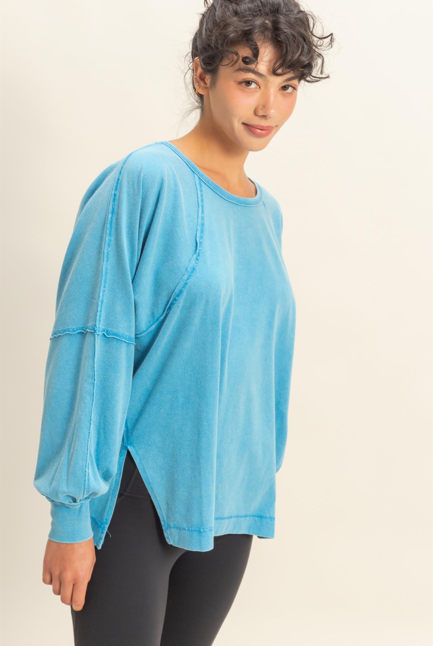 Wholesale Washed Oversized Long Sleeve Top With Slit Clothing Tops DZ25C921 OCEAN BLUE HYFVE
