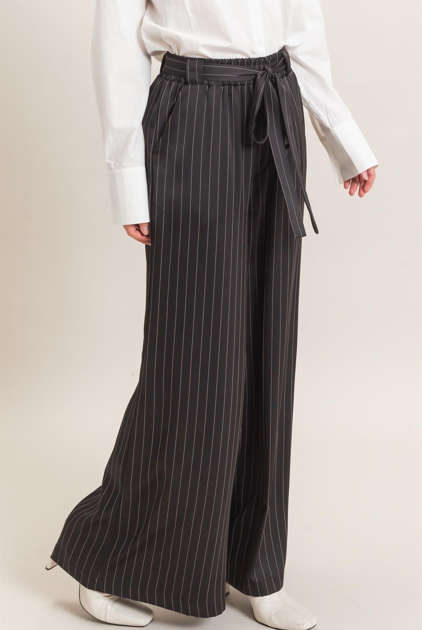 Wholesale Pinstripe Wide-Leg Pants Pants HF25F030 BLACK HYFVE
