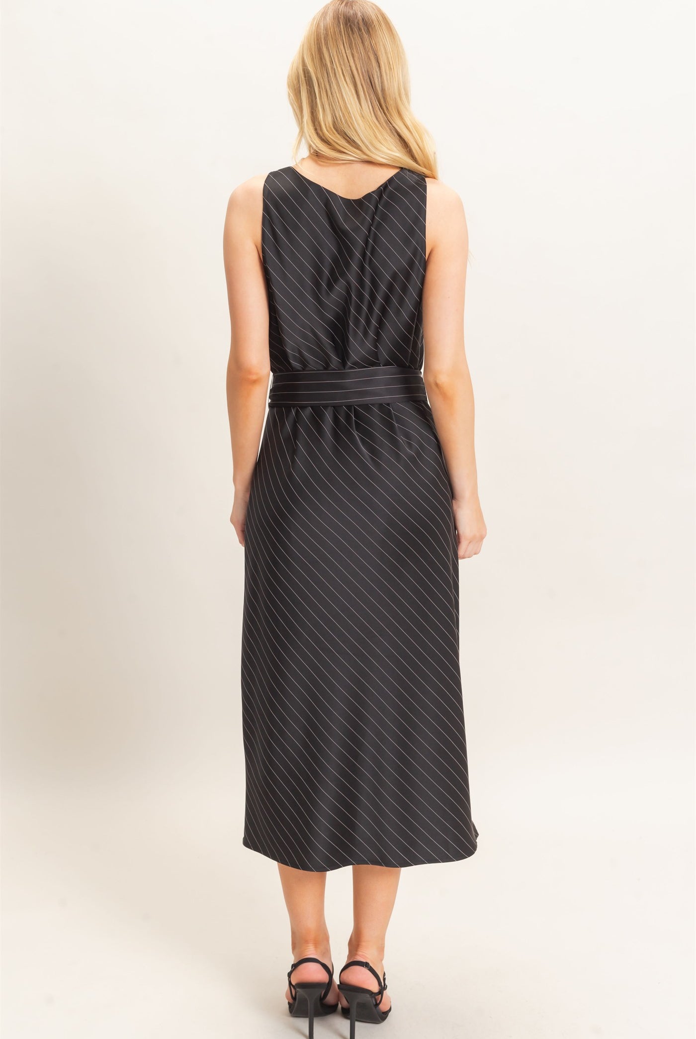 Wholesale Cowl Neck Sleeveless Belted Dress Dresses HF25E739 BLACK HYFVE
