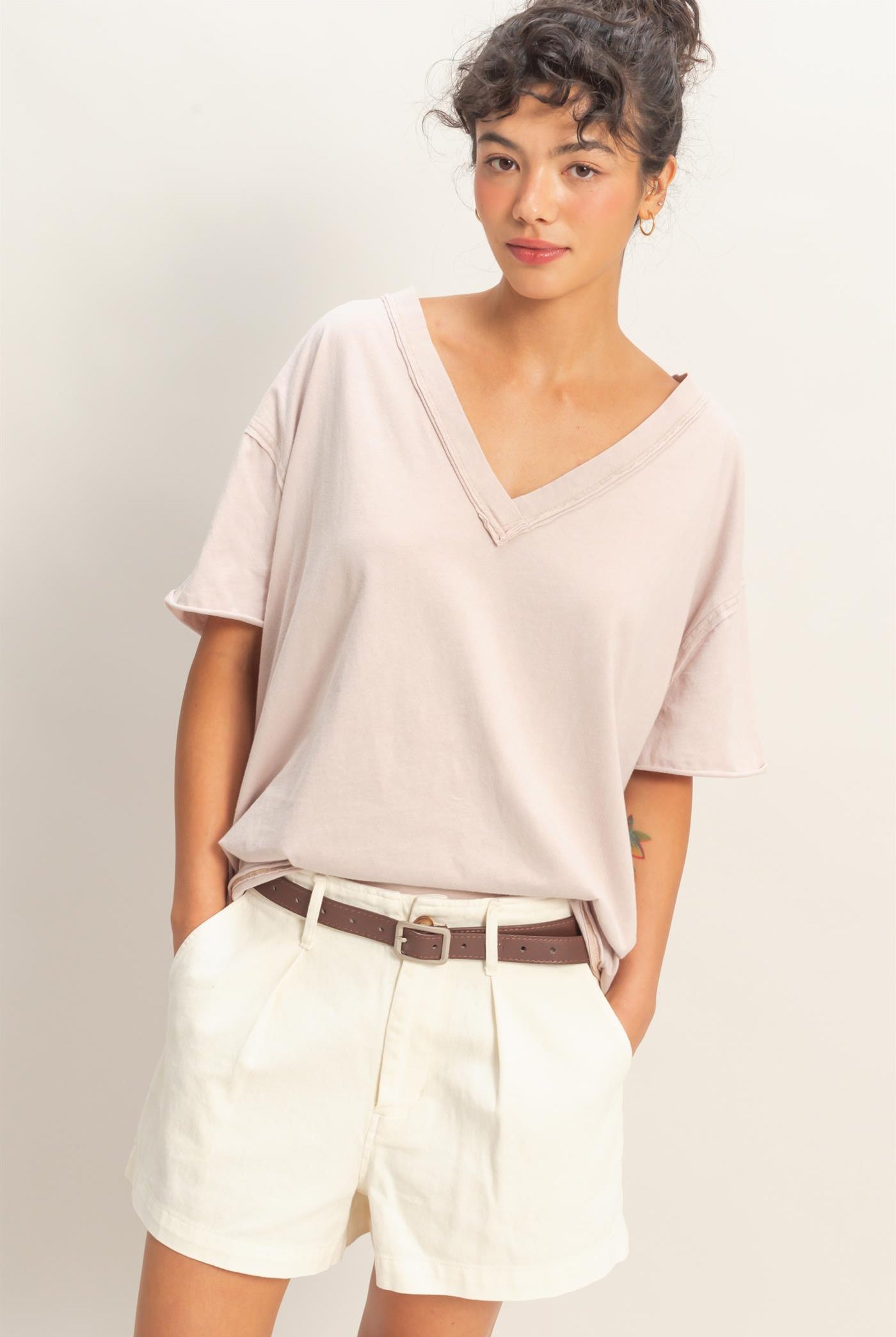 Wholesale Washed V-Neck Oversized Tee Clothing Tops DZ26A760 TAUPE DOUBLE ZERO