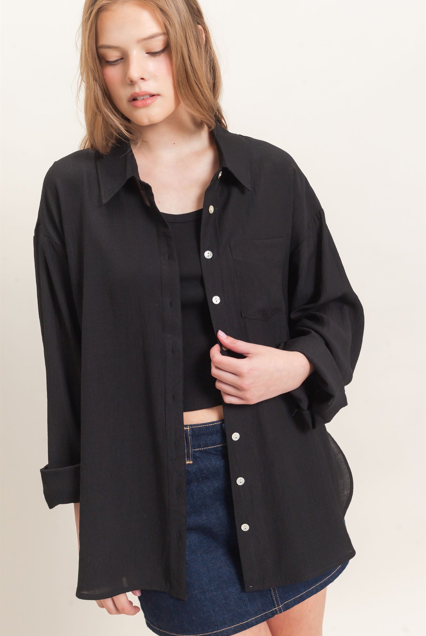 Wholesale Crinkled Button-Up Shirt Clothing Tops HF26E691 BLACK HYFVE