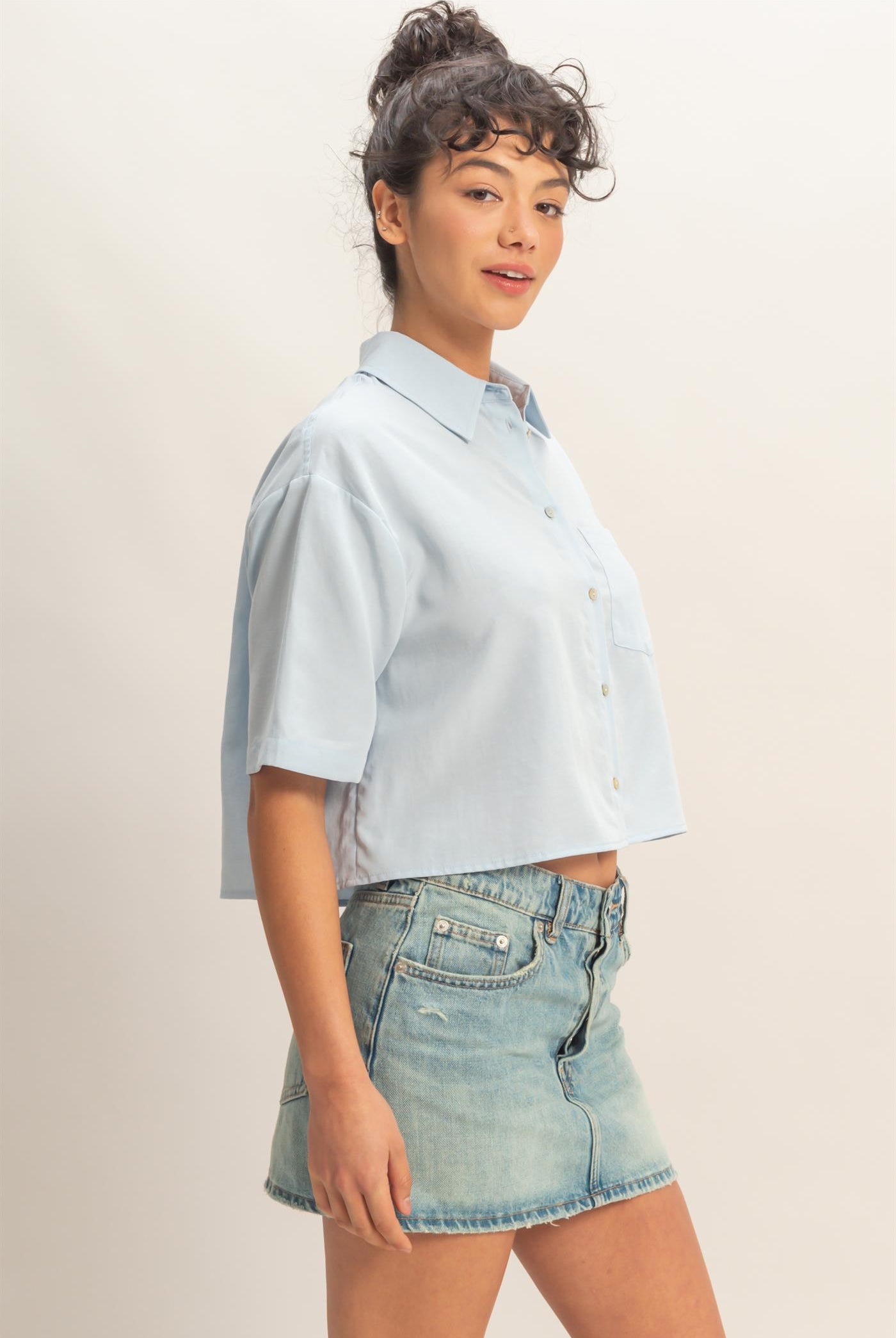 Wholesale Linen Blend Cropped Button-Up Shirt With Pocket Clothing Tops DZ26A583 ICE BLUE DOUBLE ZERO