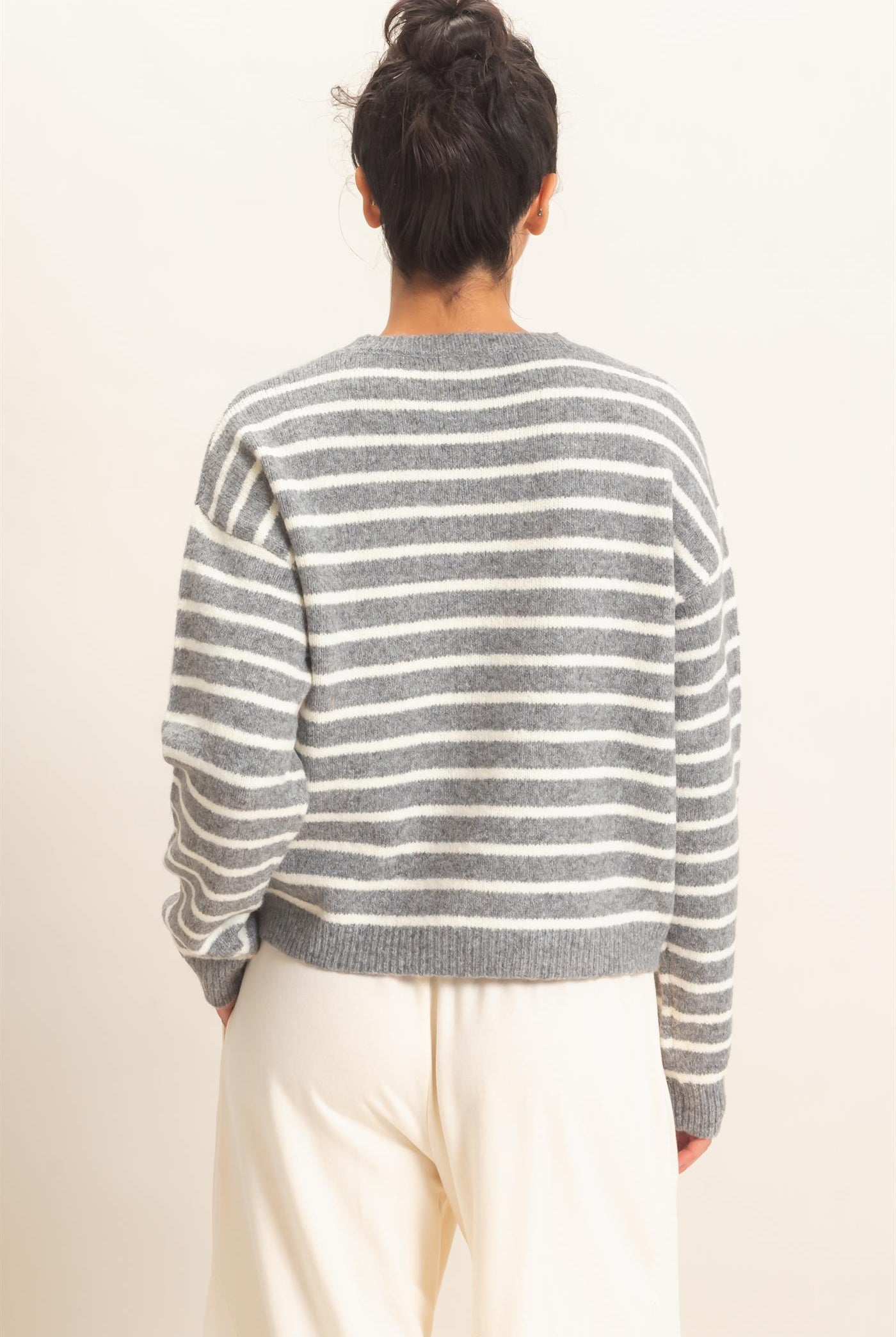 Wholesale Striped Crew Neck Sweater Sweaters DZ26C612 HEATHER GRAY DOUBLE ZERO