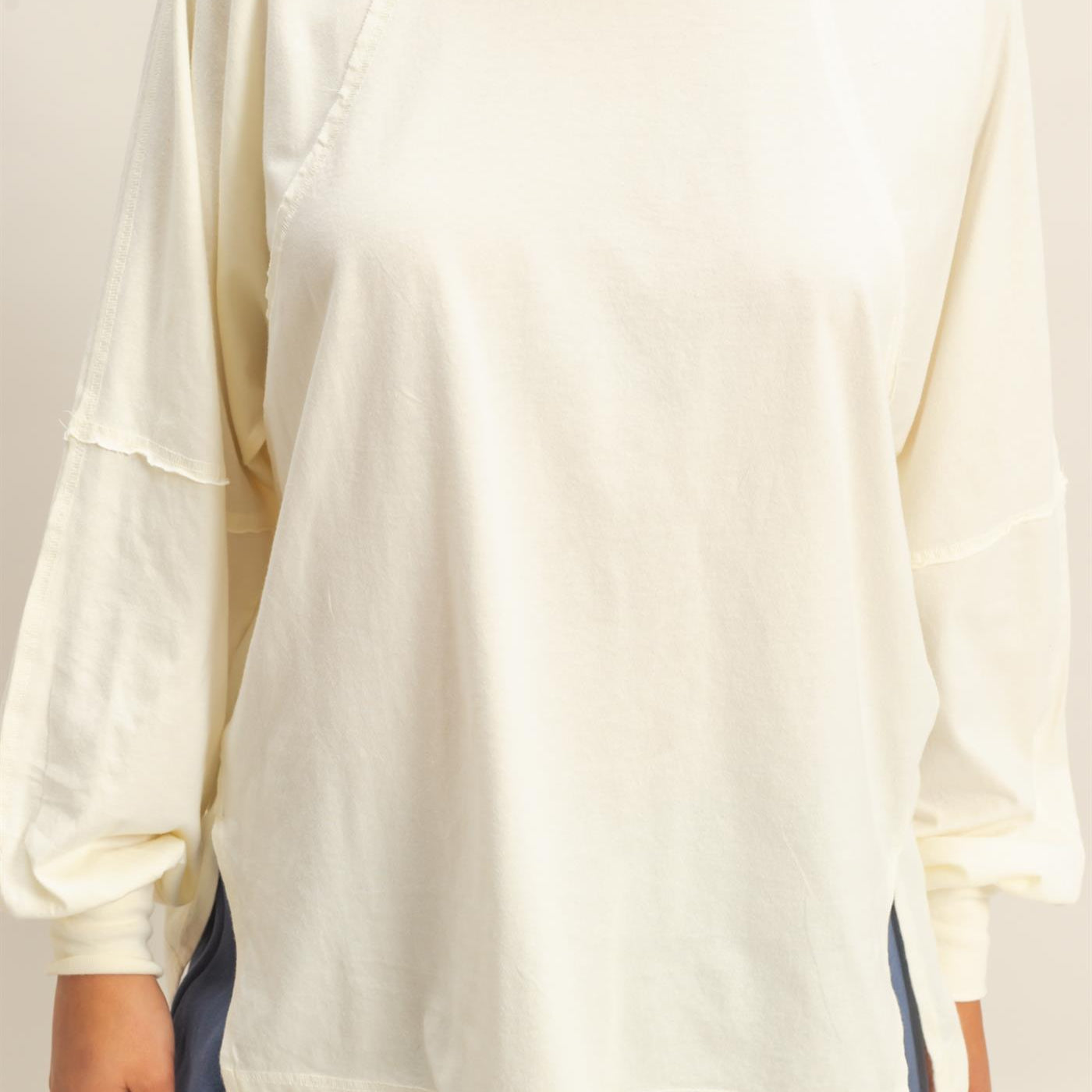 Wholesale Washed Oversized Long Sleeve Top With Slit Clothing Tops DZ25C921 CREAM HYFVE