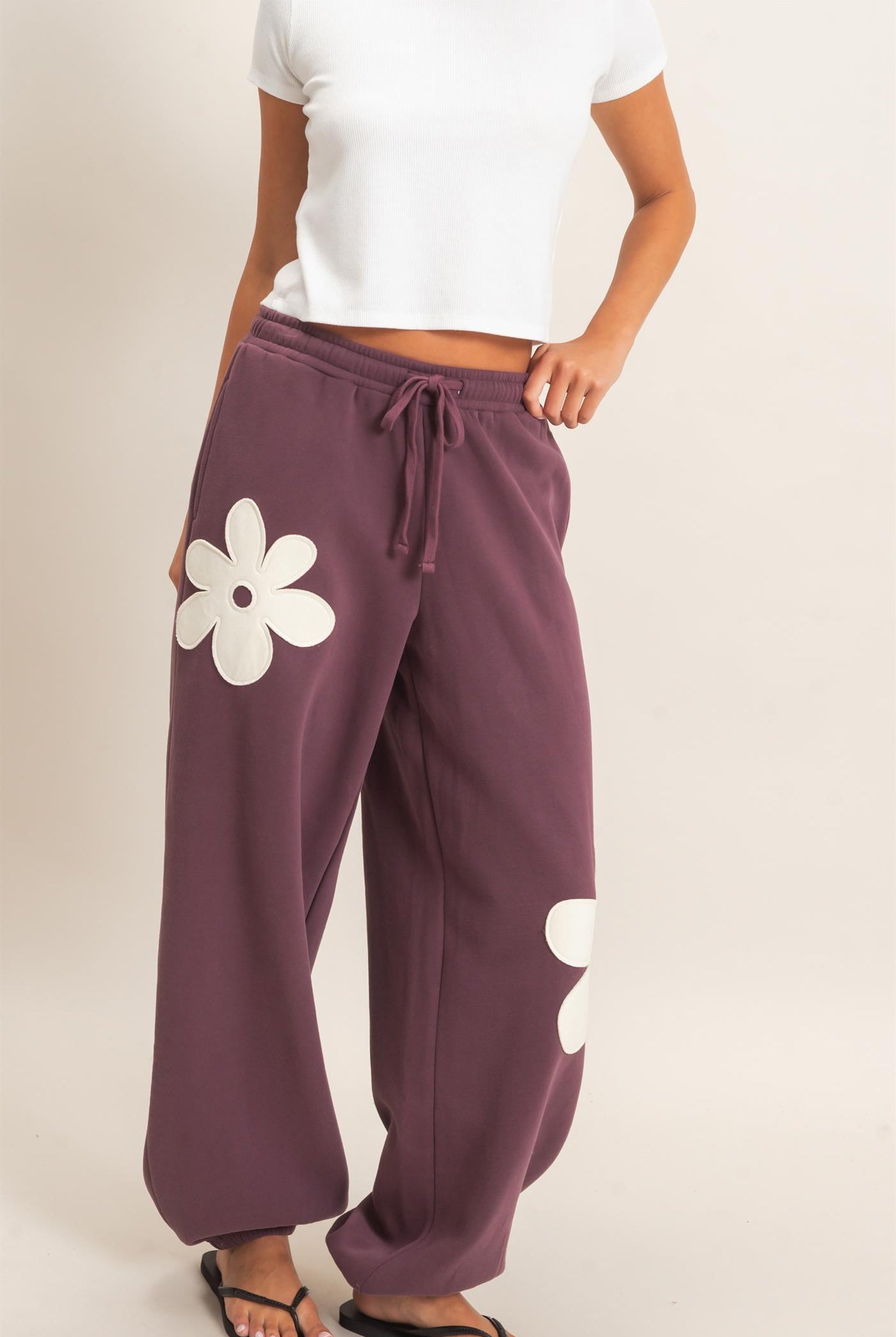 Wholesale Floral Applique Drawstring Jogger Pants Joggers DZ26F308 COCOA DOUBLE ZERO