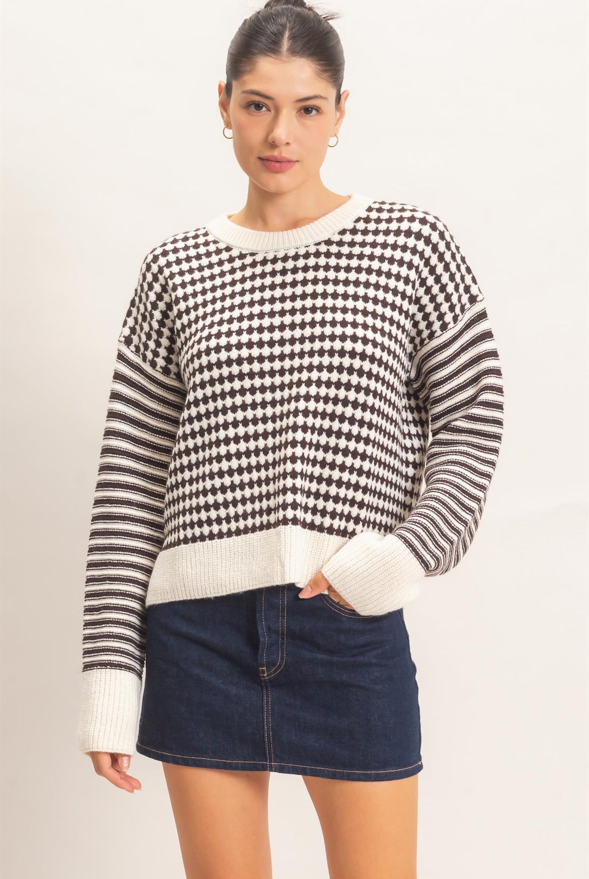 Wholesale Mixed Pattern Long Sleeve Sweater Sweaters HF26E821 DARK BROWN HYFVE