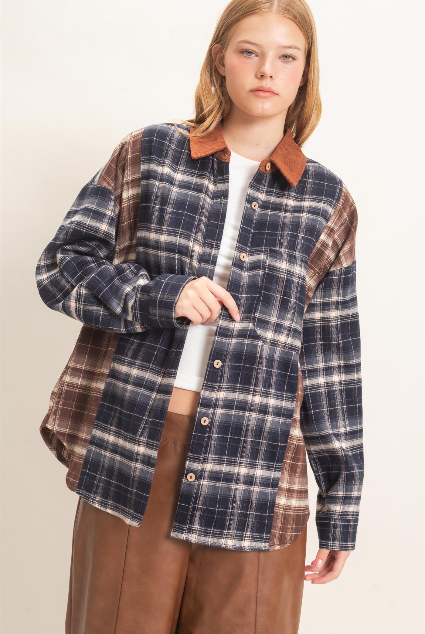 Wholesale Plaid Button-Up Shirt With Corduroy Collar Shirts HF26E157 BLACK HYFVE