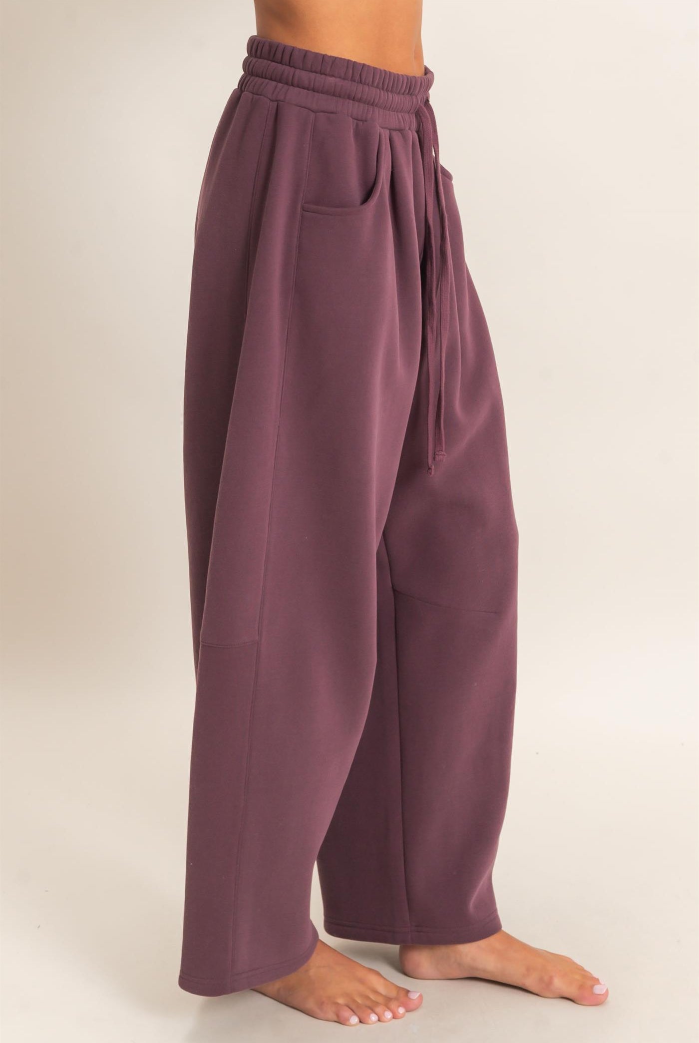 Wholesale Drawstring Waist Barrel Sweatpants Pants DZ26E290 COCOA DOUBLE ZERO