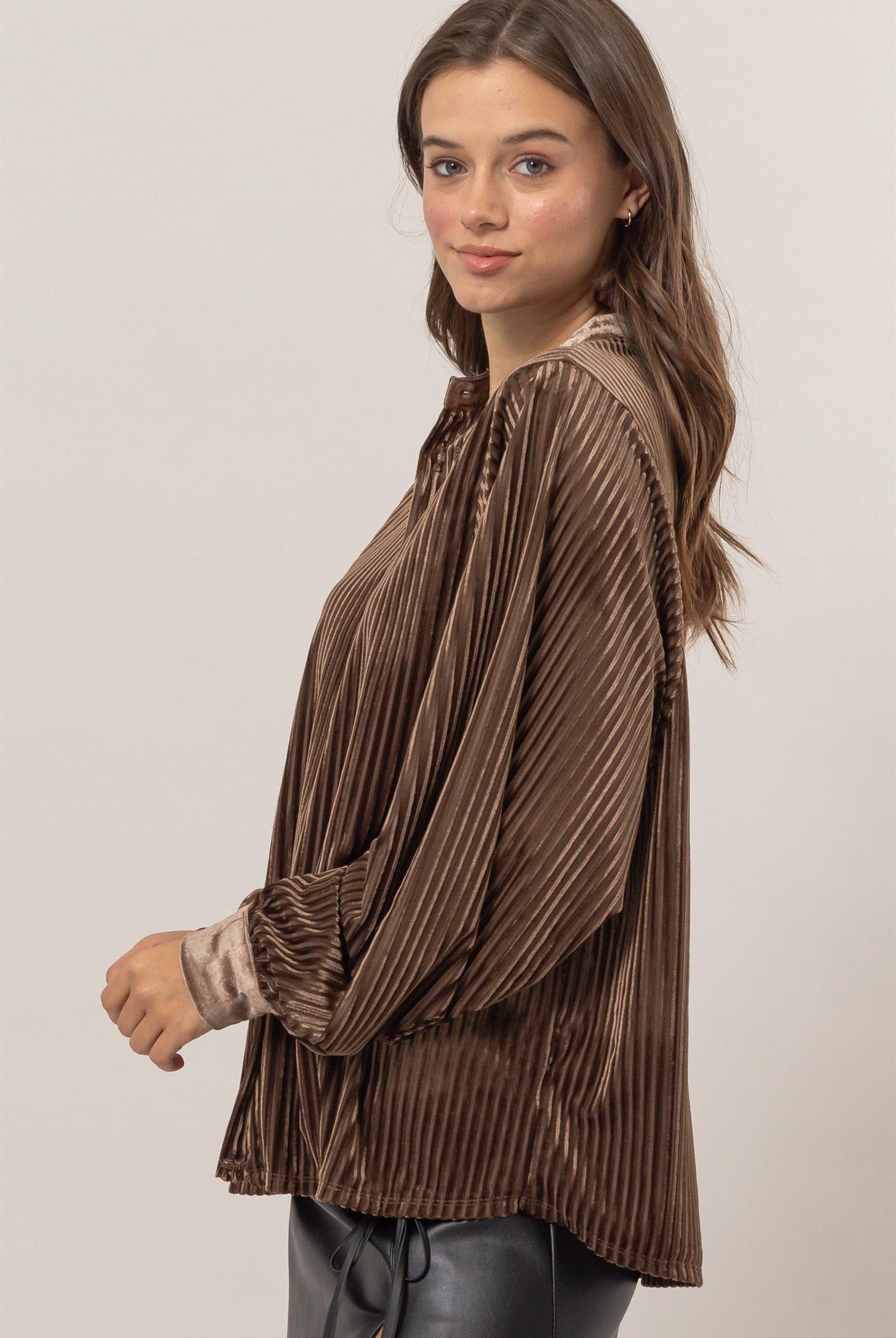 Wholesale Velvet Striped Blouse Blouses HF24F968 BROWN HYFVE