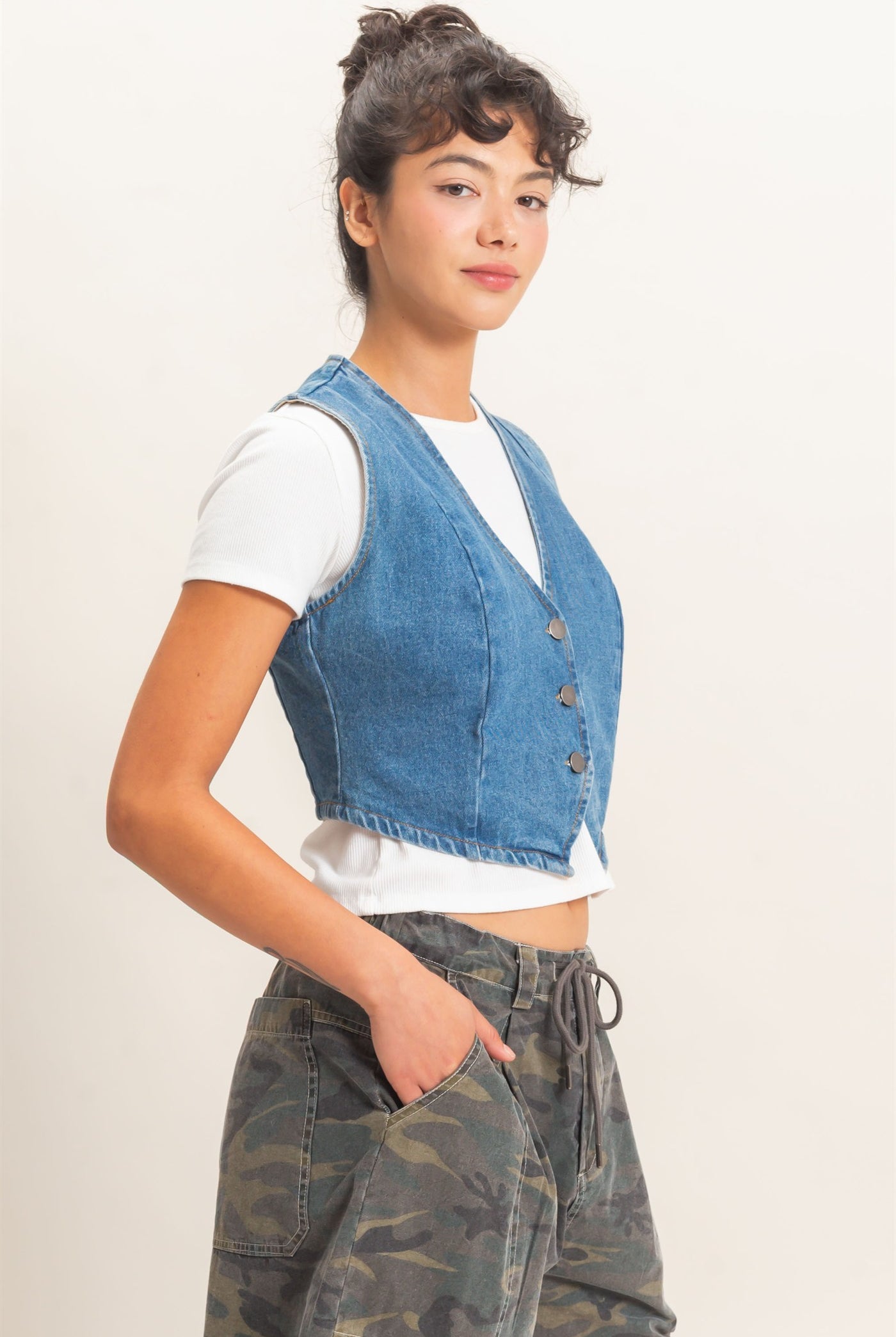 Wholesale Buttoned Denim Vest Vests DZ26E266 MEDIUM BLUE DOUBLE ZERO