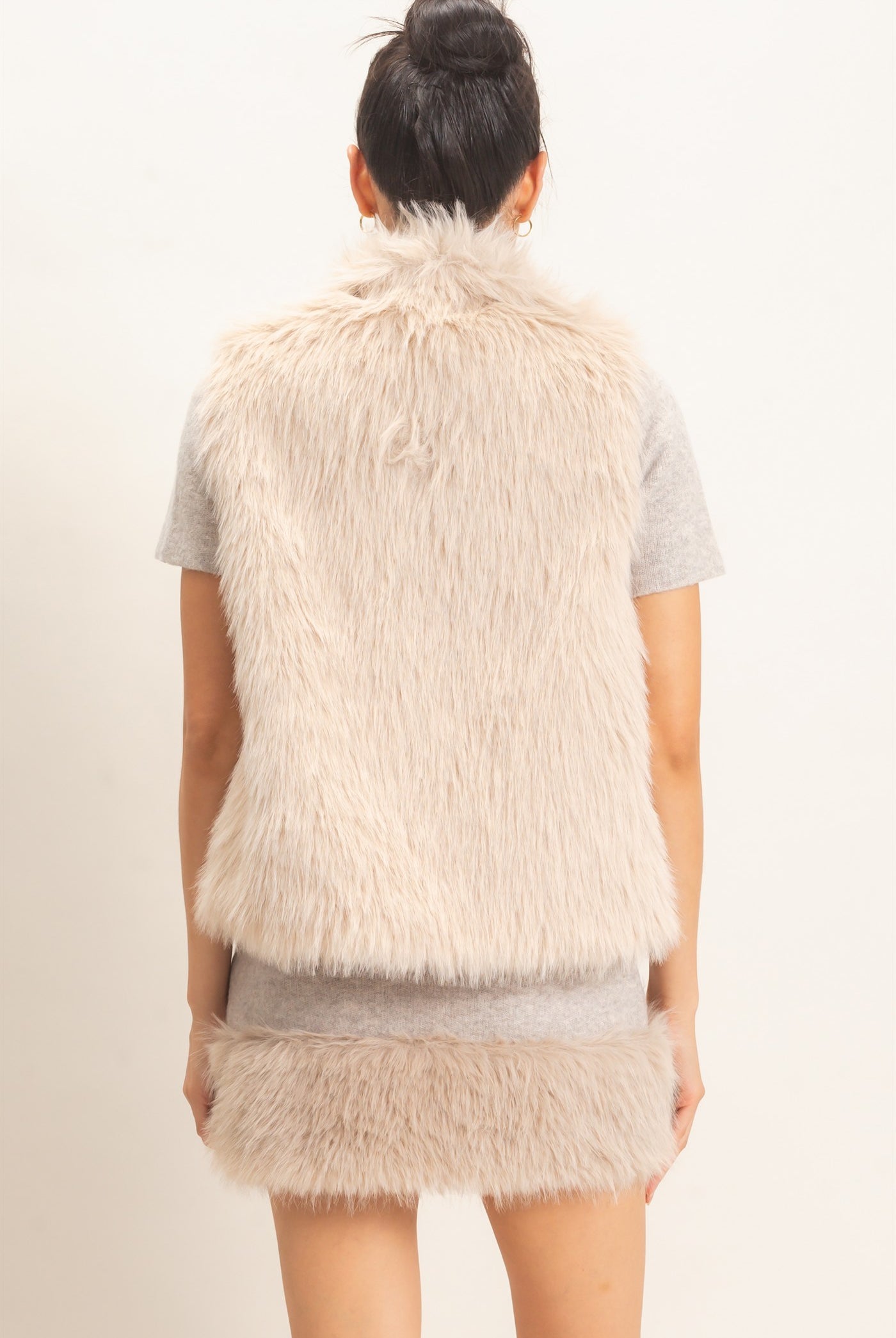 Wholesale Faux Fur Zip-Up Outerwear Vest Vests HF26E532 TAUPE HYFVE