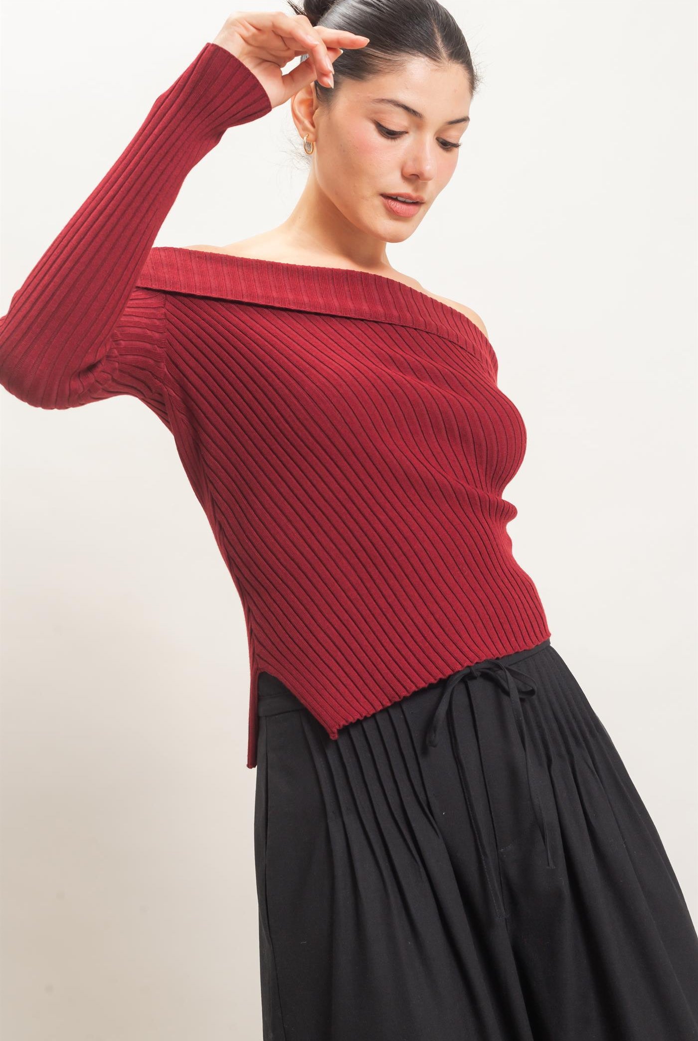 Wholesale Ribbed Off-Shoulder Sweater Sweaters HF26E937 BURGUNDY HYFVE