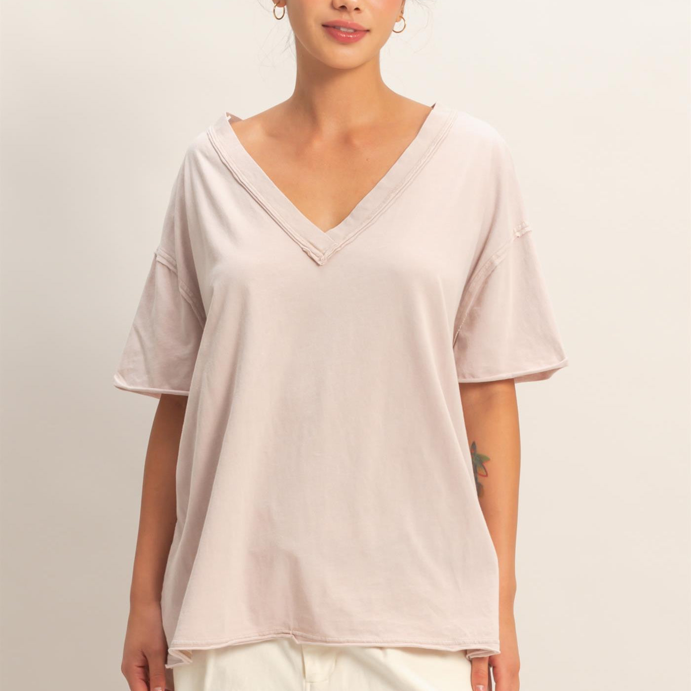 Wholesale Washed V-Neck Oversized Tee Clothing Tops DZ26A760 TAUPE DOUBLE ZERO