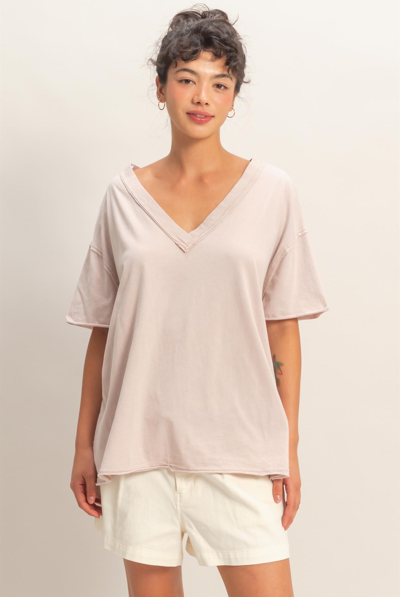 Wholesale Washed V-Neck Oversized Tee Clothing Tops DZ26A760 TAUPE DOUBLE ZERO
