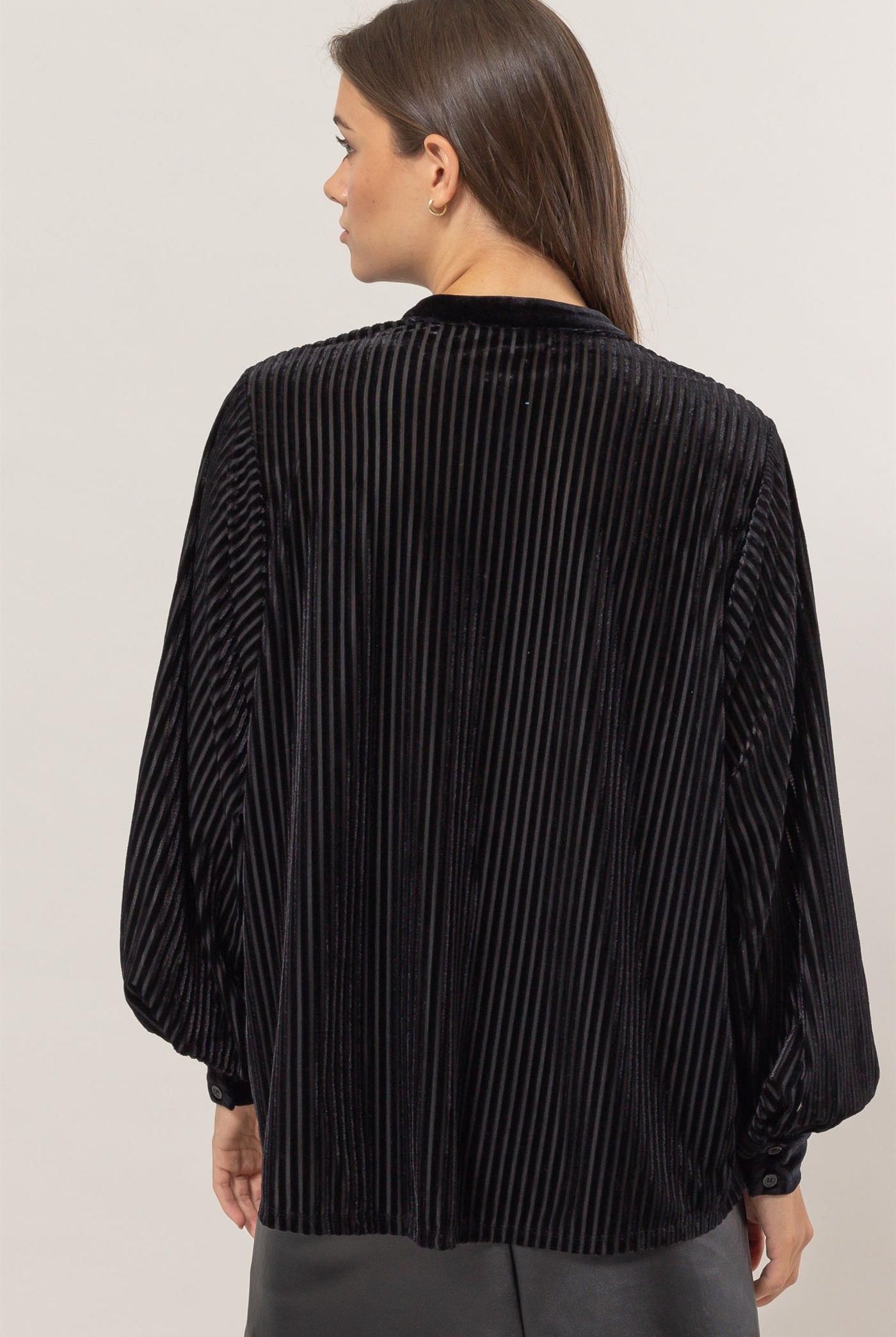 Wholesale Velvet Striped Blouse Blouses HF24F968 BLACK HYFVE