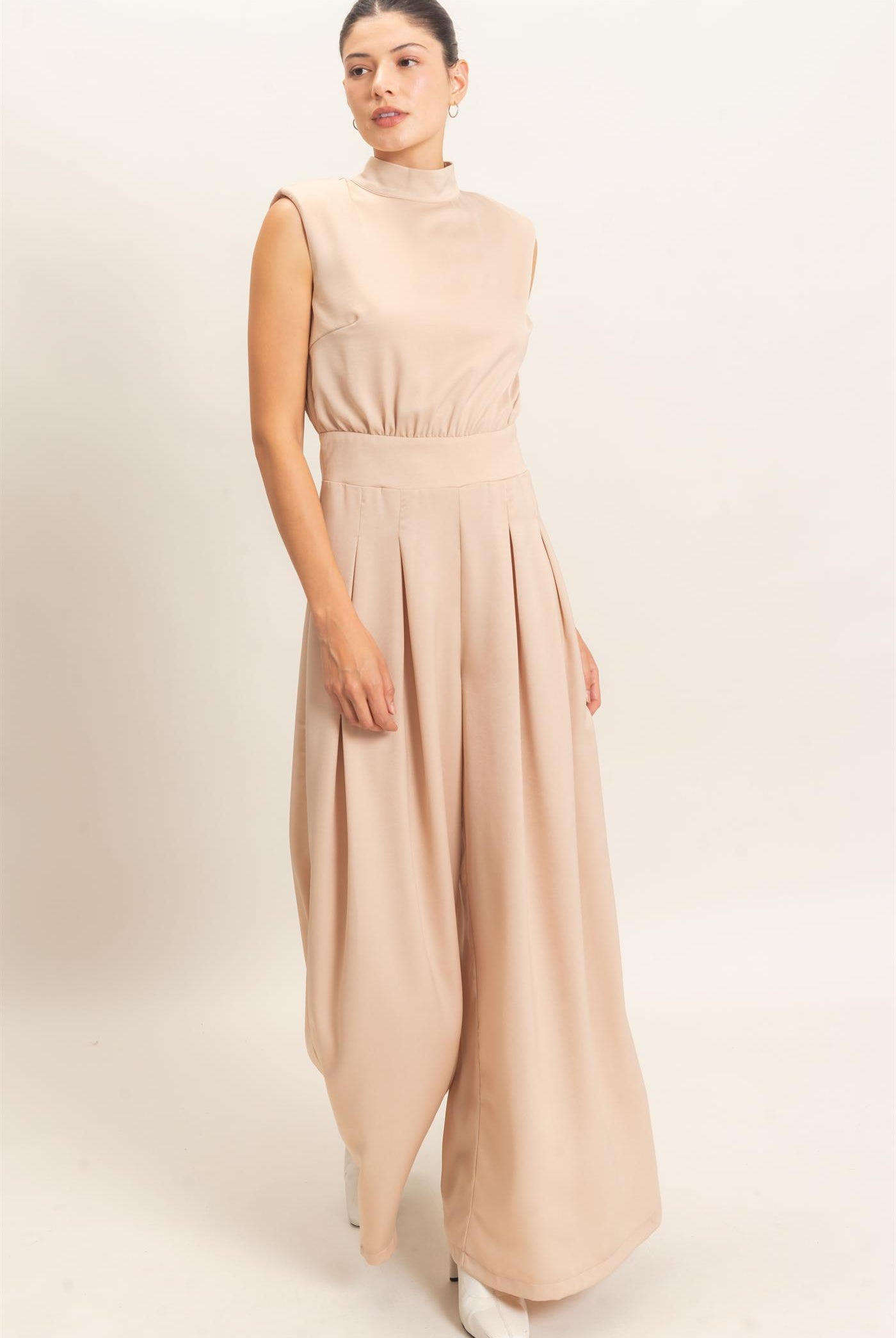 Wholesale Sleeveless Mock Neck Jumpsuit Clothing HF26F209-D CHAMPAGNE HYFVE