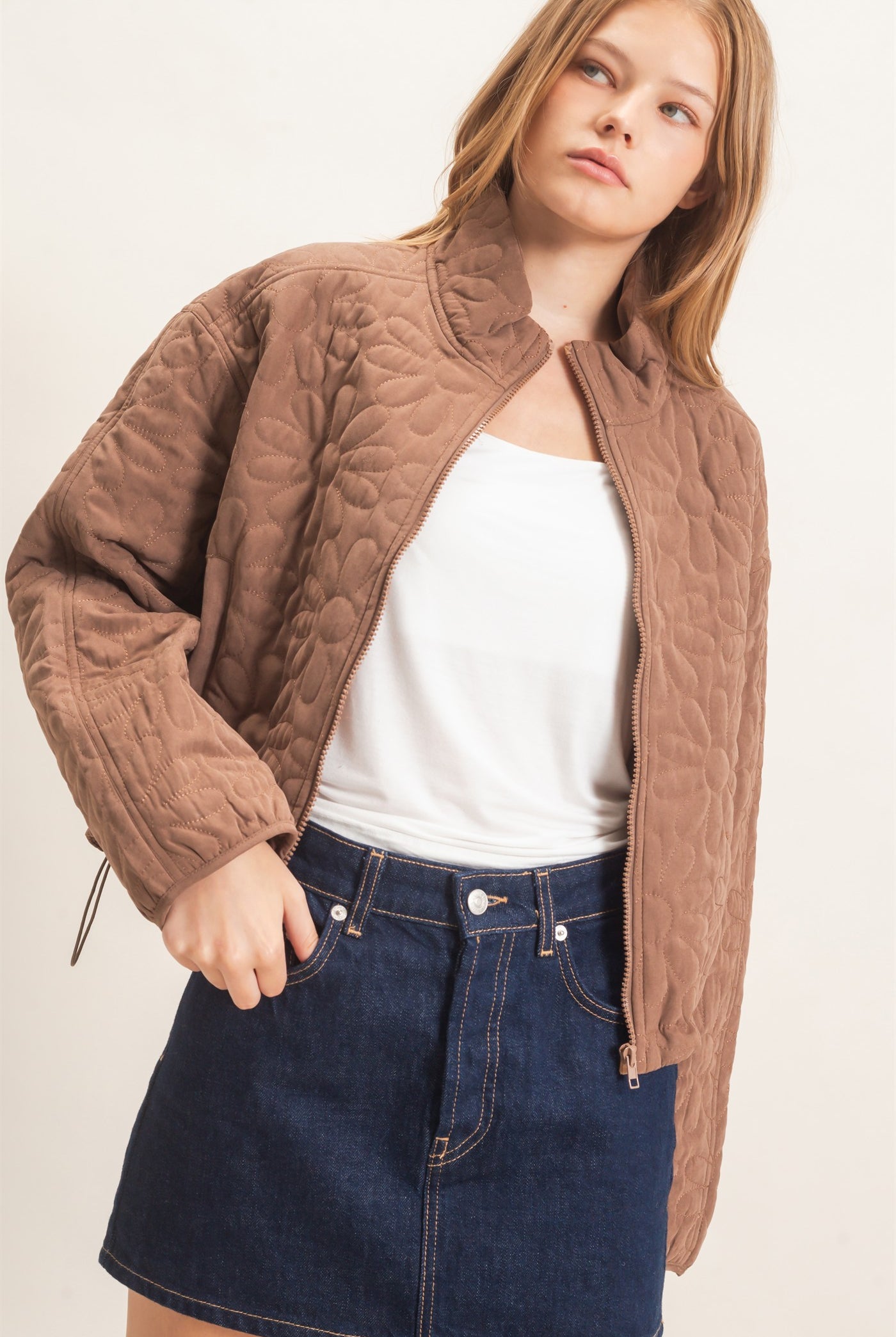 Wholesale Daisy Quilted Mock Neck Jacket Coats & Jackets HF26C821 BROWN HYFVE