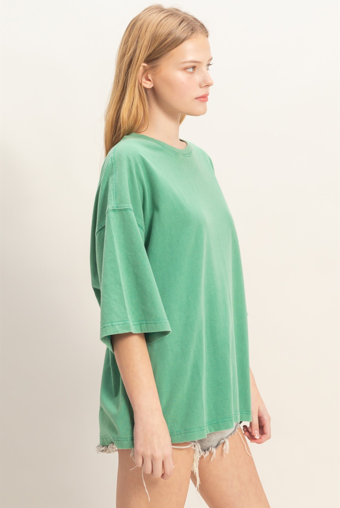 Wholesale Washed Oversized Crew Neck Top Shirts HF26A725 GREEN HYFVE